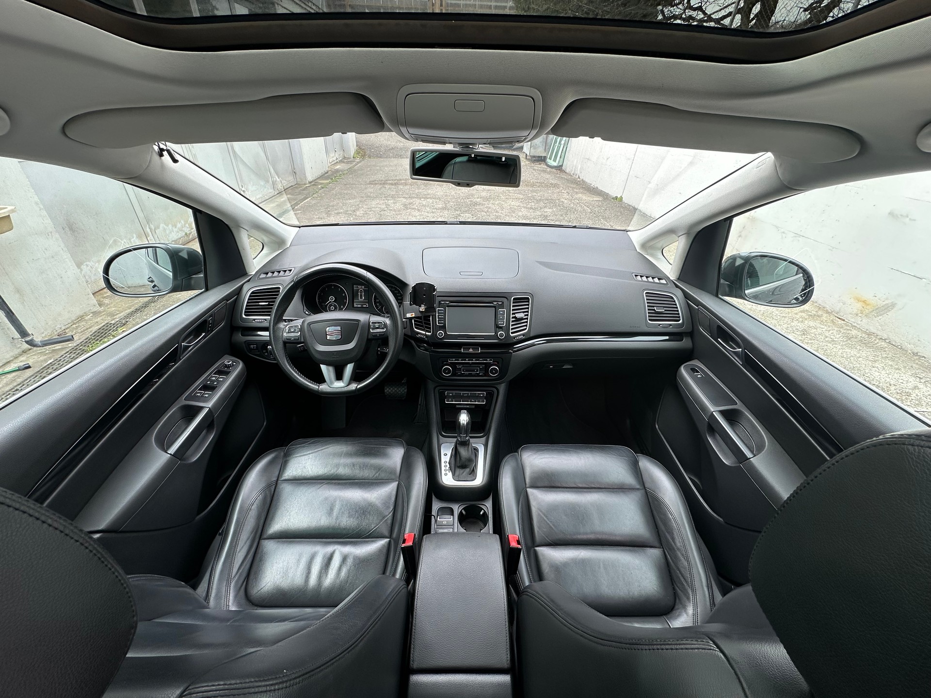 SEAT Alhambra 2.0 TSI Style DSG-image-8