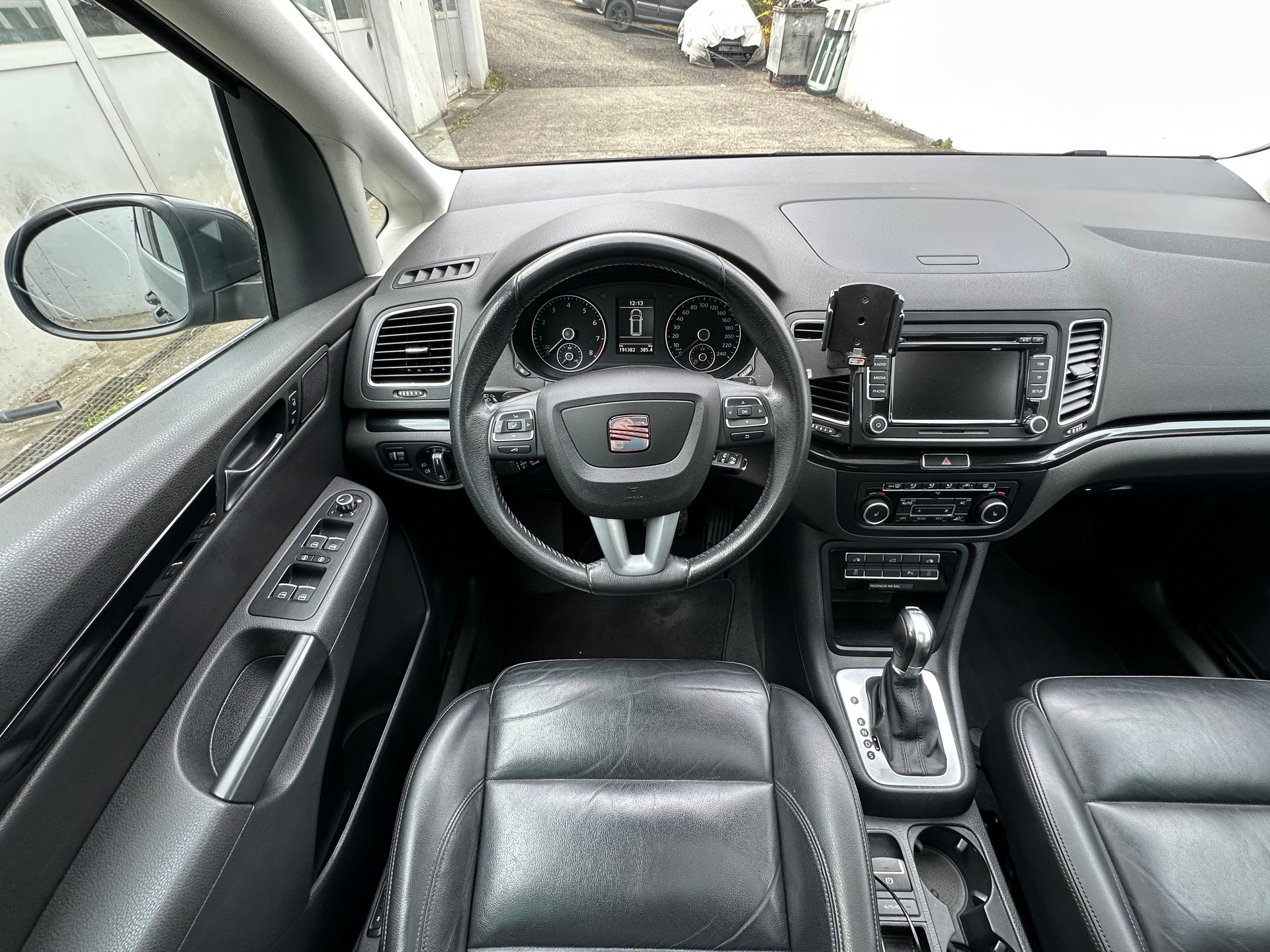 SEAT Alhambra 2.0 TSI Style DSG-image-9