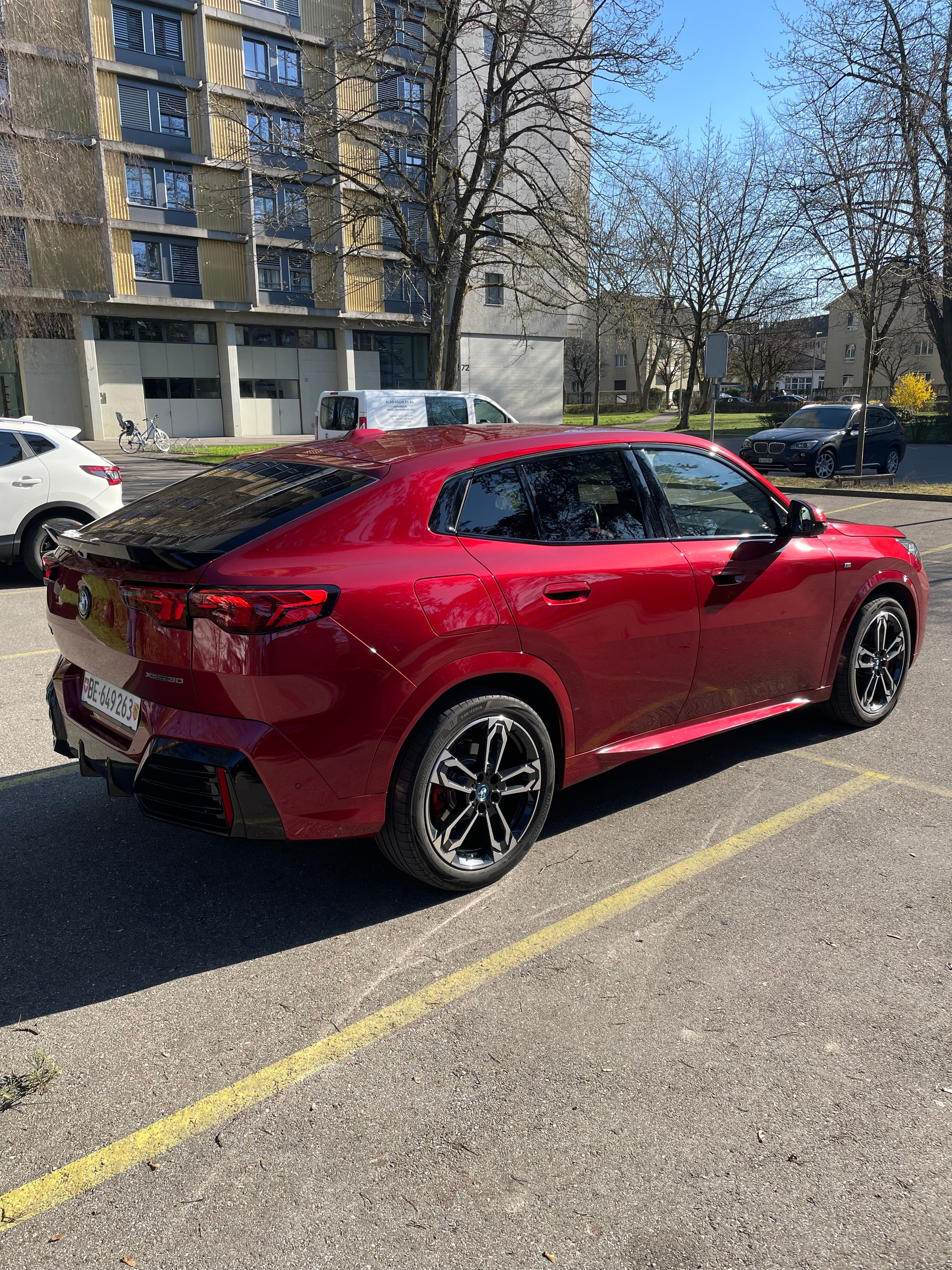 BMW iX2 xDrive 30 M Sport Pro-image-3