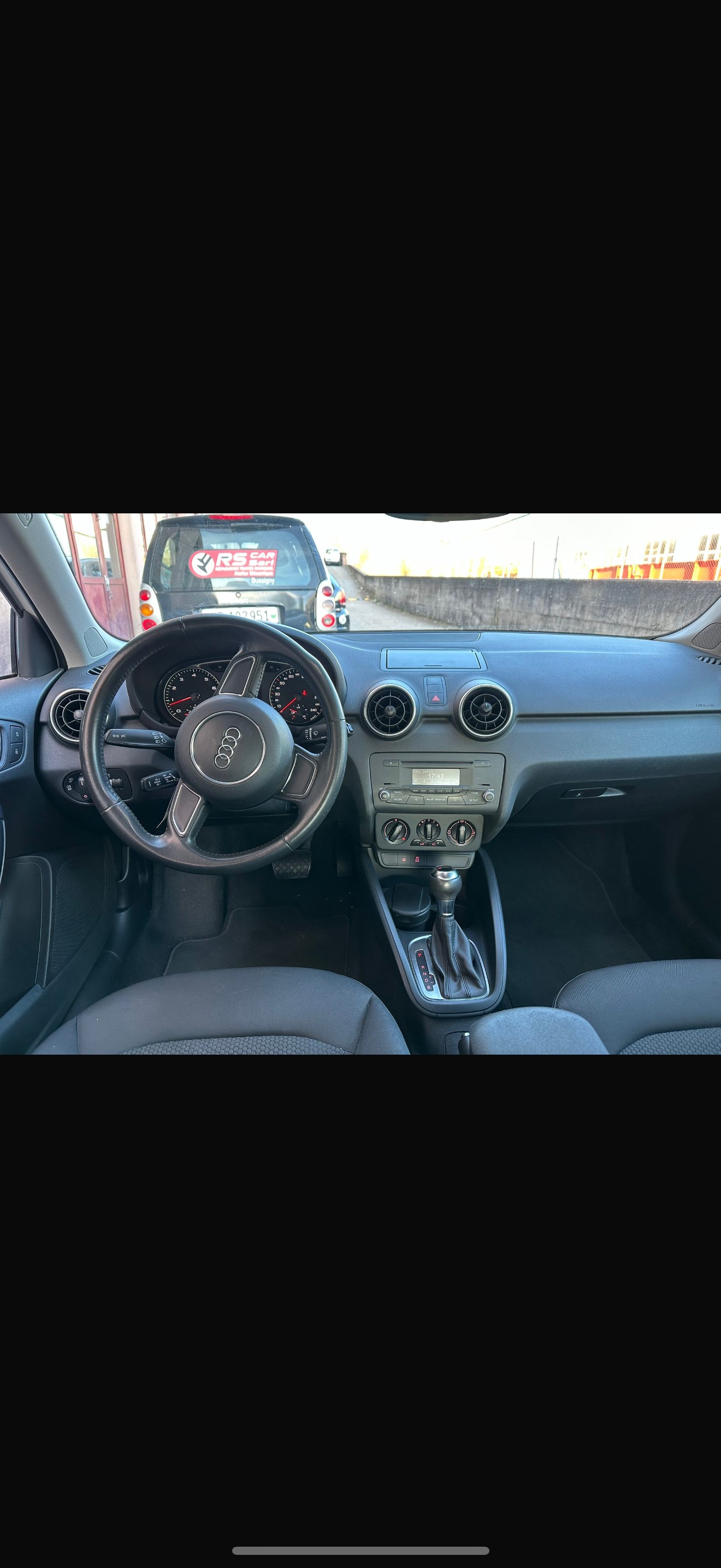 AUDI A1 Sportback 1.4 TFSI Ambition S-tronic-image-8