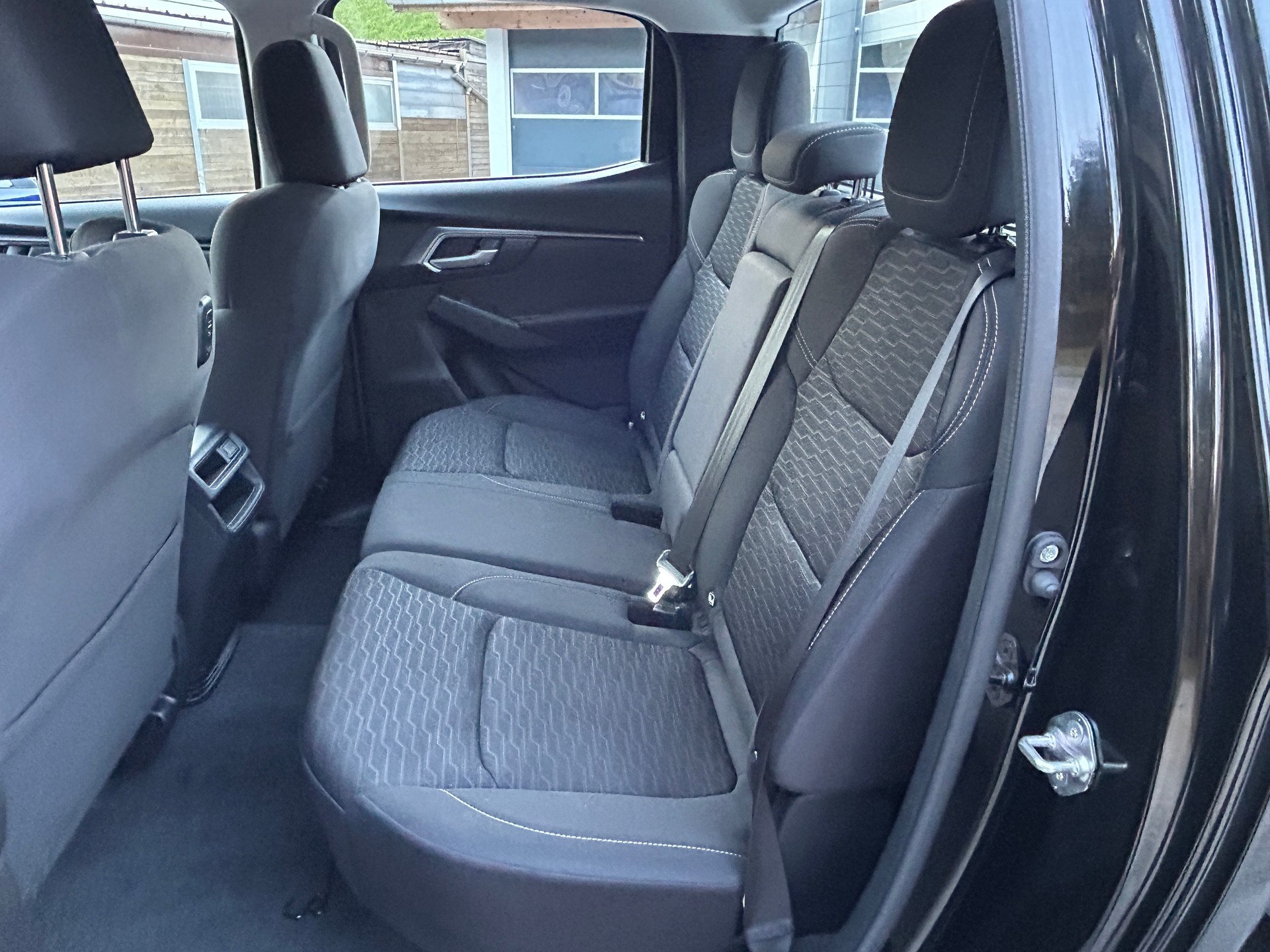 ISUZU D-MAX 1.9 CrewCab N60BB+ 4x4-image-14