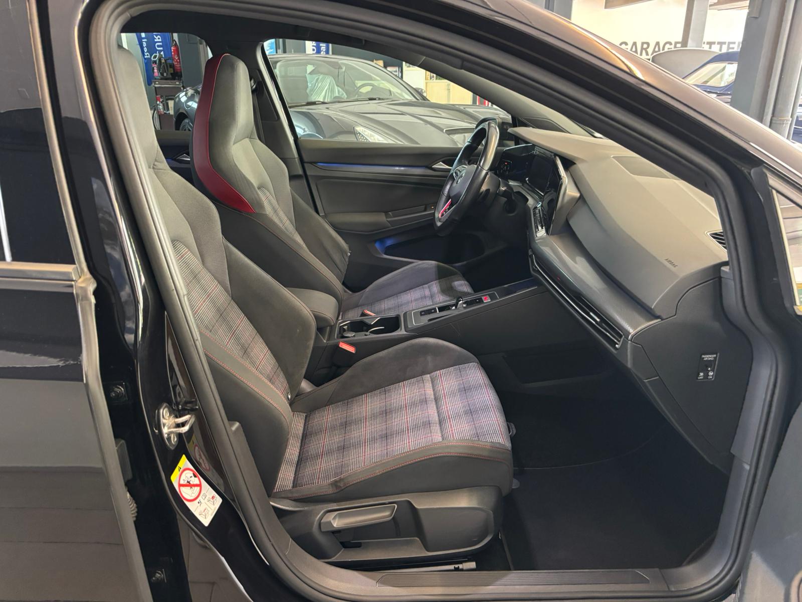 VW Golf 2.0 TSI GTI DSG-image-6