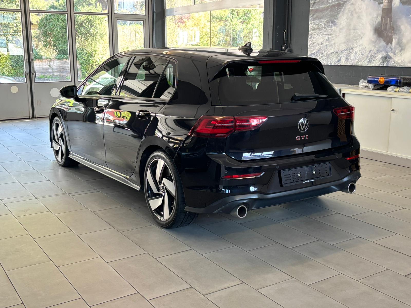 VW Golf 2.0 TSI GTI DSG-image-3