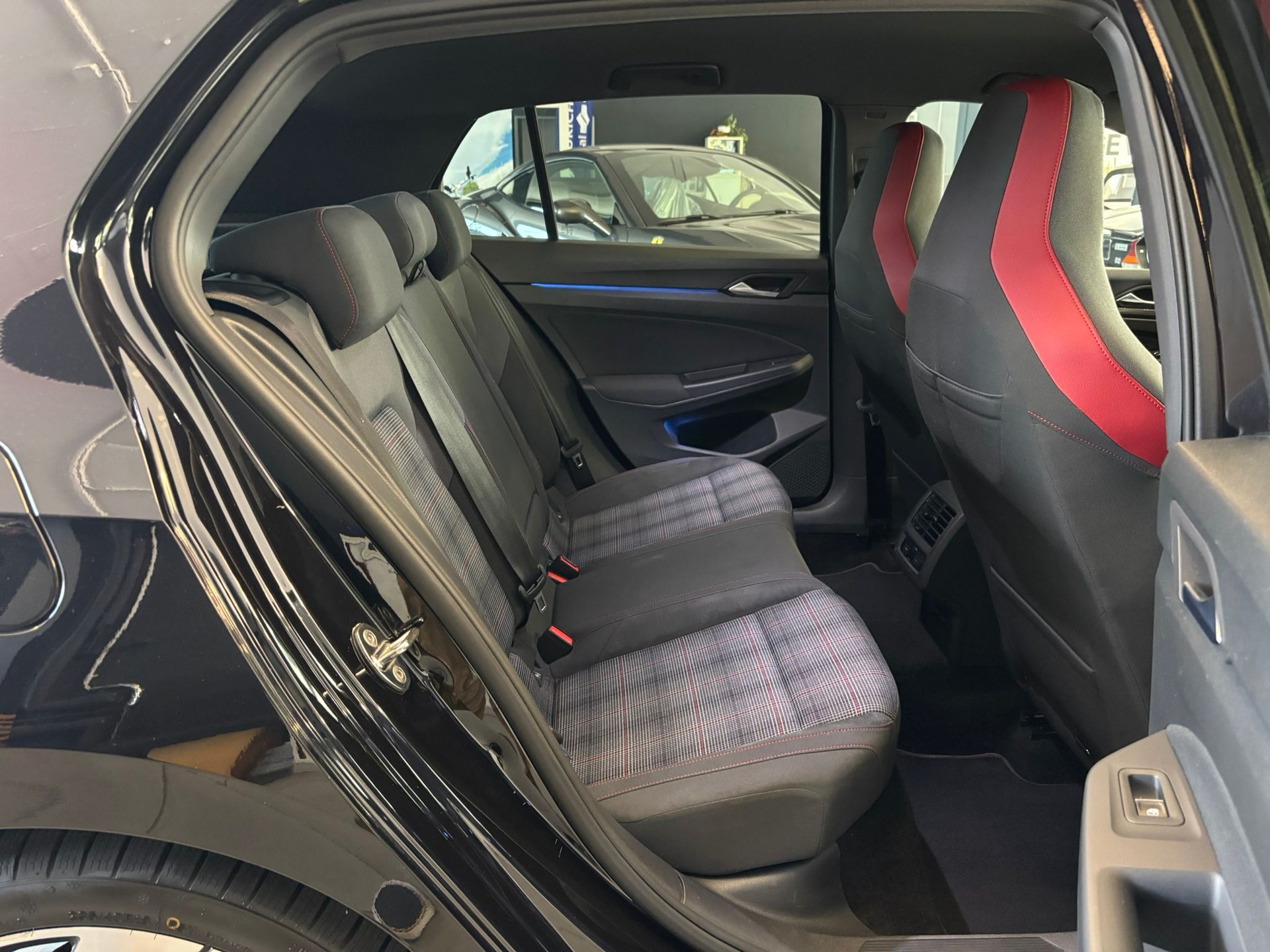 VW Golf 2.0 TSI GTI DSG-image-10