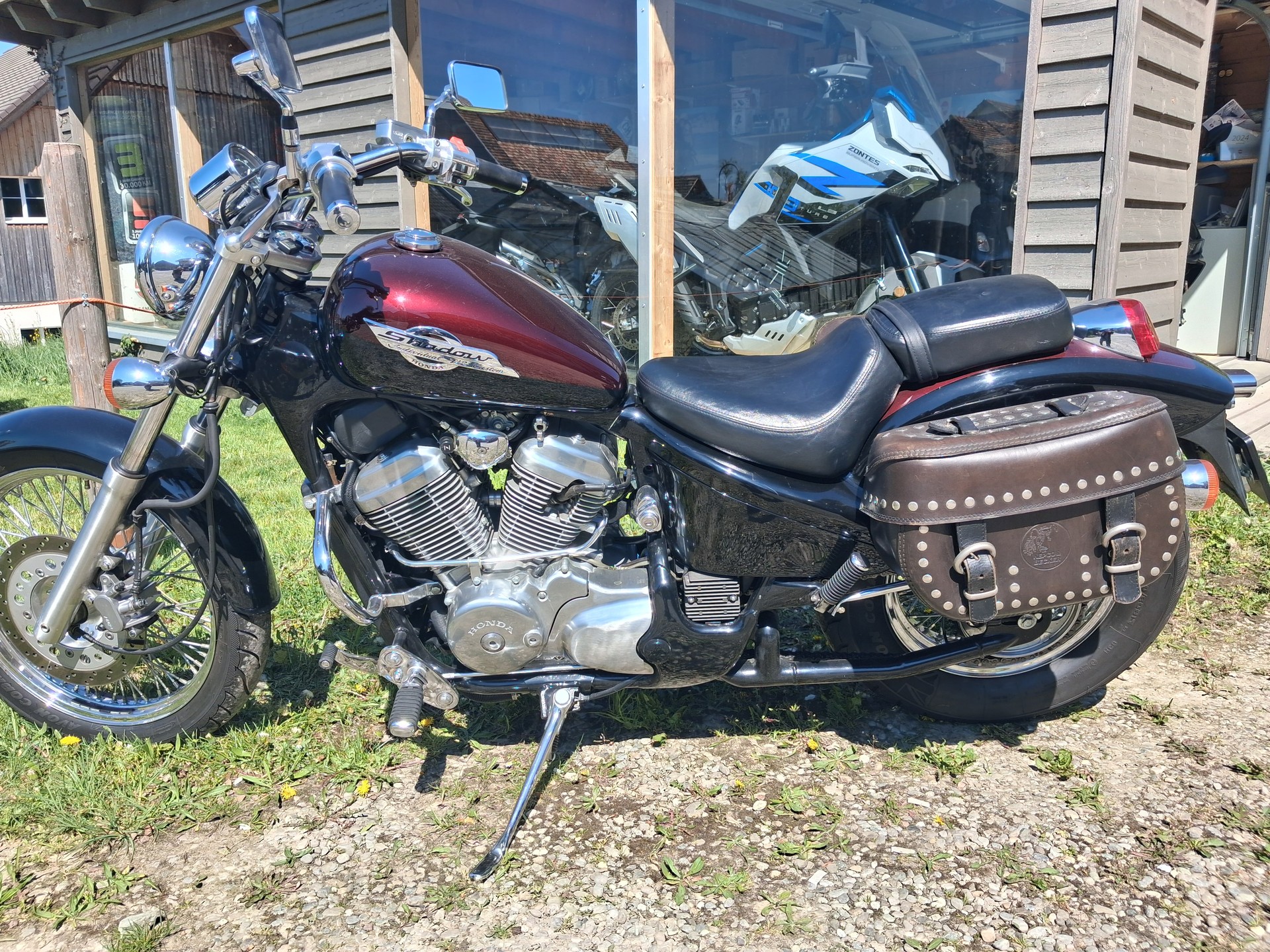 HONDA VT 600 C P-V Shadow-image-2
