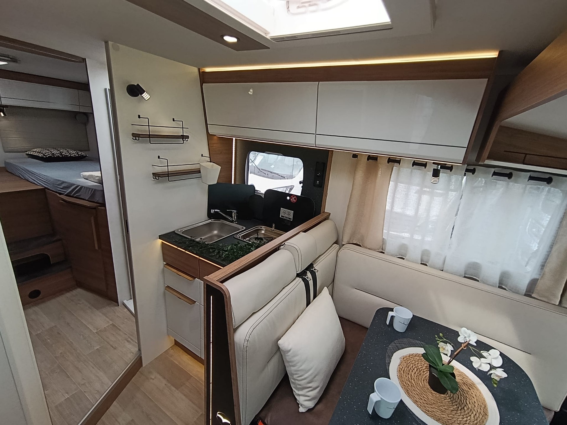 PILOTE Expression G690H***VOLLAUSSTATTUNG***NEUWERTIG***TOP-PREIS***9 Gang Automatik- Getriebe*Solar*Truma Gas und Stromheizung*-image-17