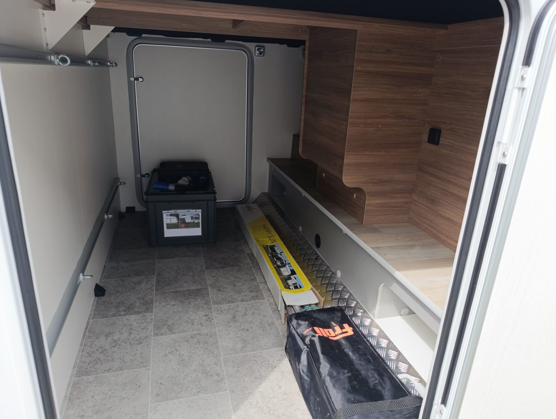 PILOTE Expression G690H***VOLLAUSSTATTUNG***NEUWERTIG***TOP-PREIS***9 Gang Automatik- Getriebe*Solar*Truma Gas und Stromheizung*-image-8