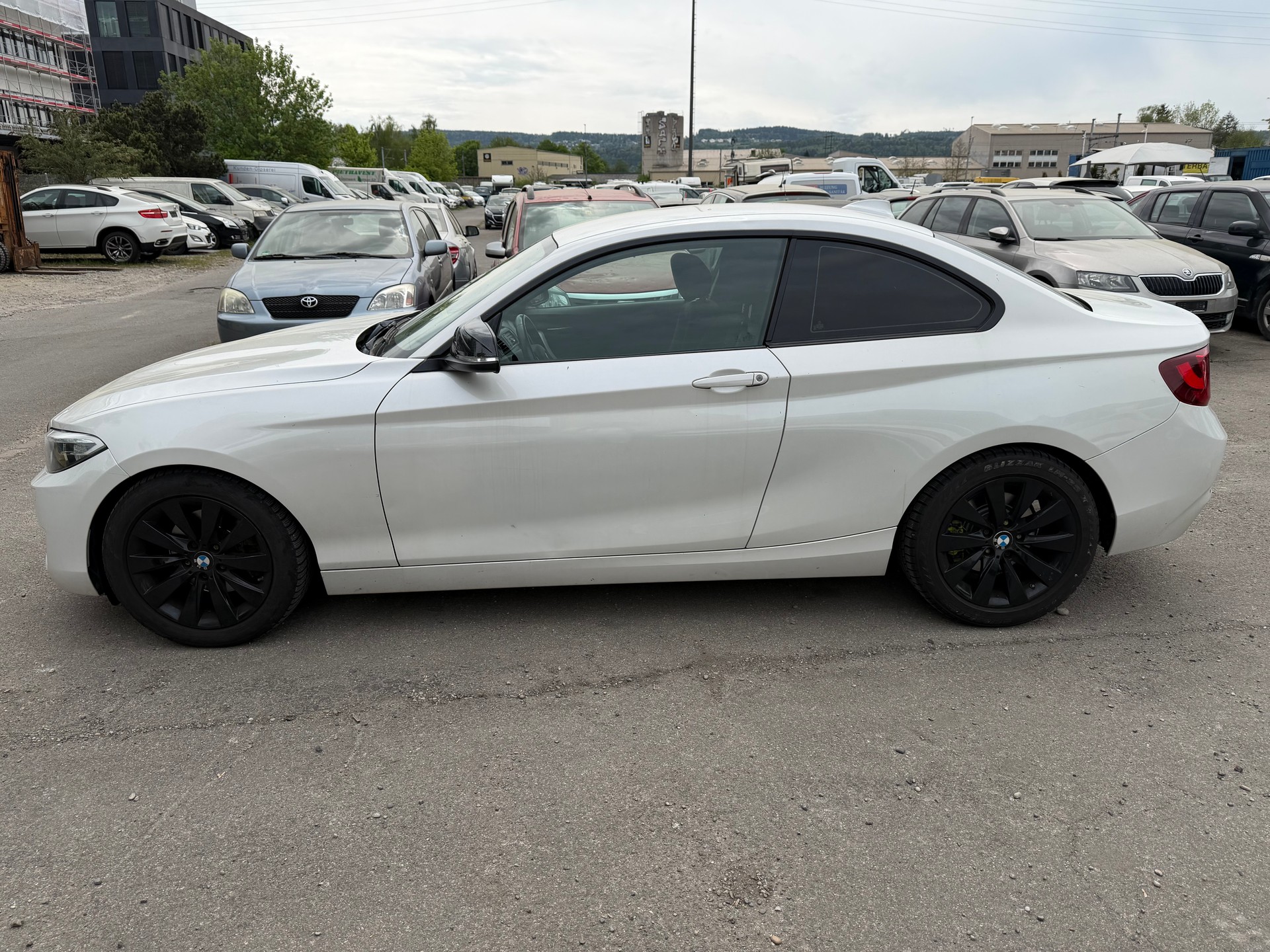 BMW 220d Sport Line Steptronic-image-4
