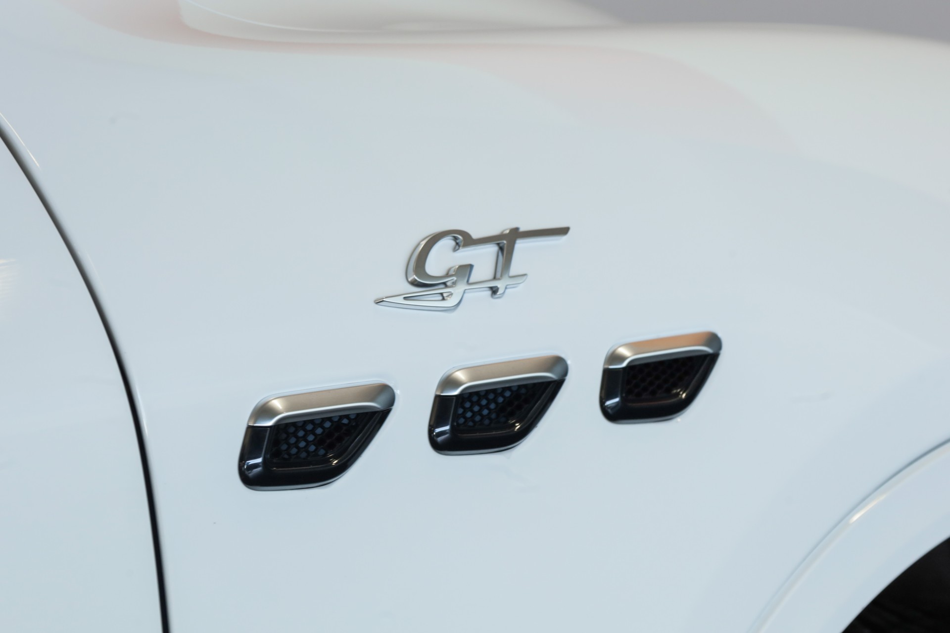 MASERATI Grecale 2.0 MHEV GT Hybrid Automatica-image-18