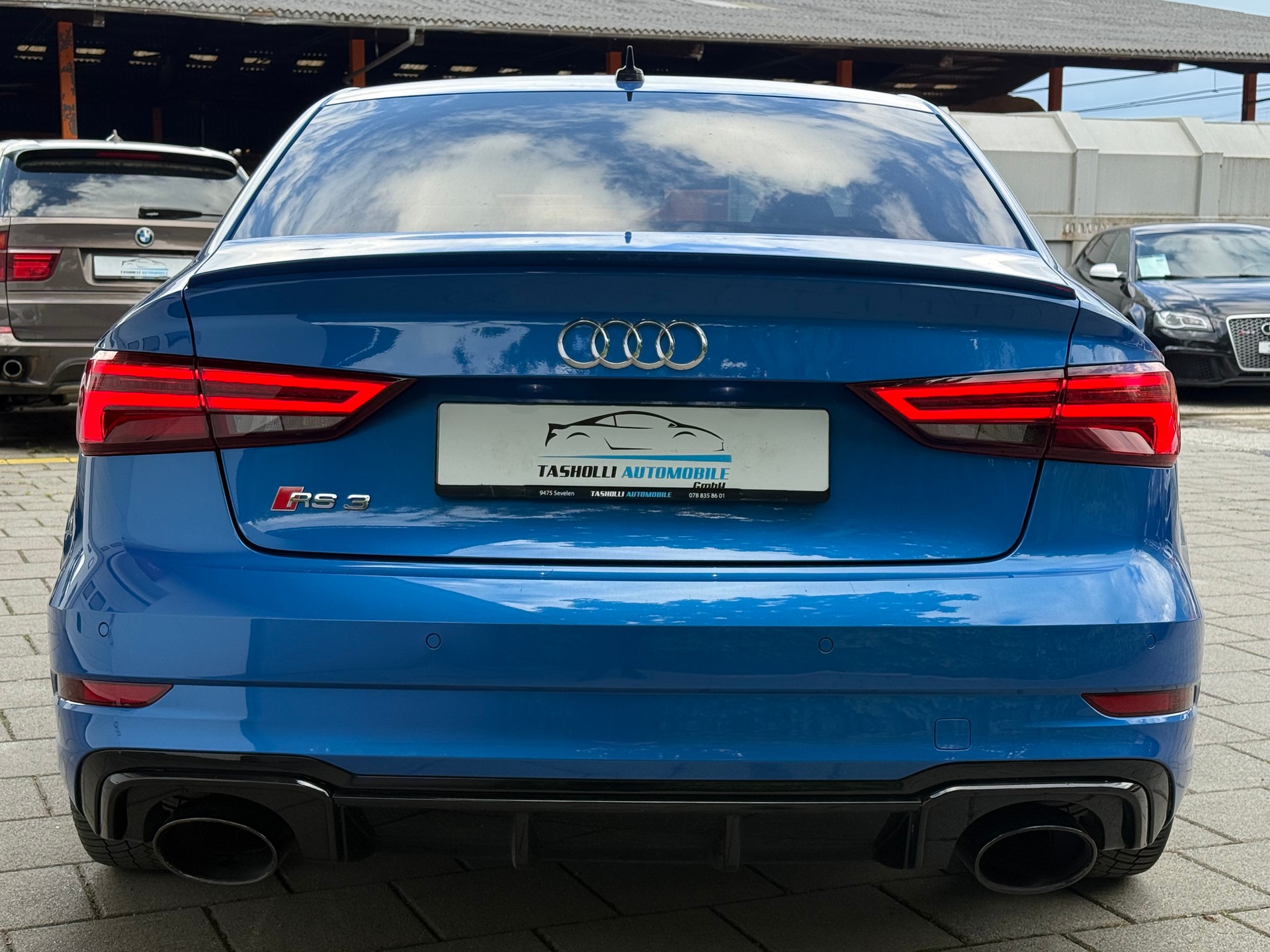 AUDI RS3 Sedan-image-4