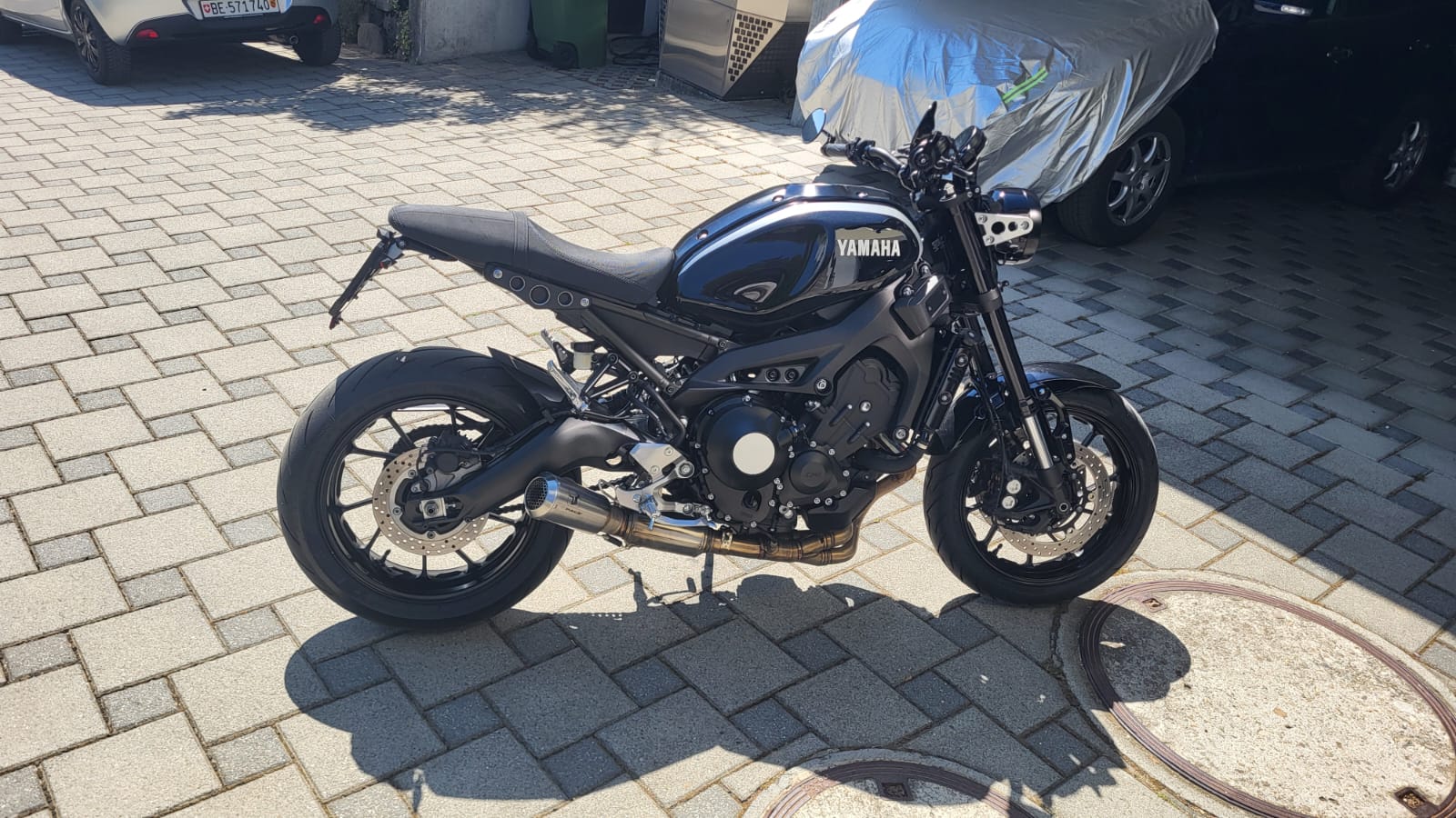 YAMAHA XSR 900-image-0