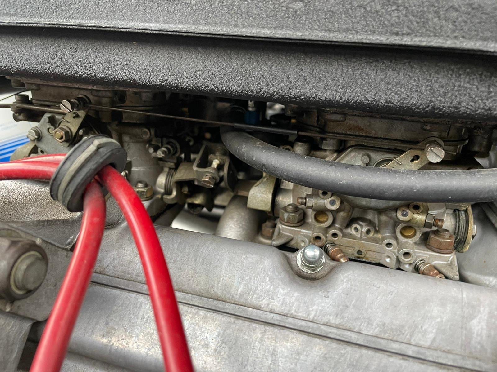 FERRARI GTS carburateurs premiere main chassis 25539-image-14