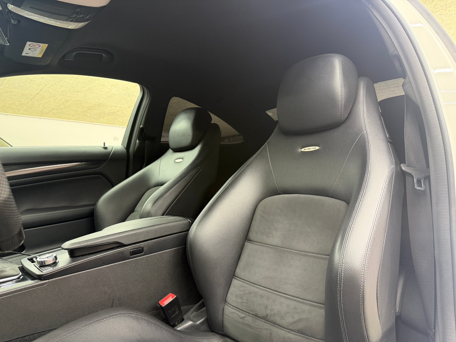 MERCEDES-BENZ C 63 Coupé AMG Speedshift MCT *CH AUTO*-image-11