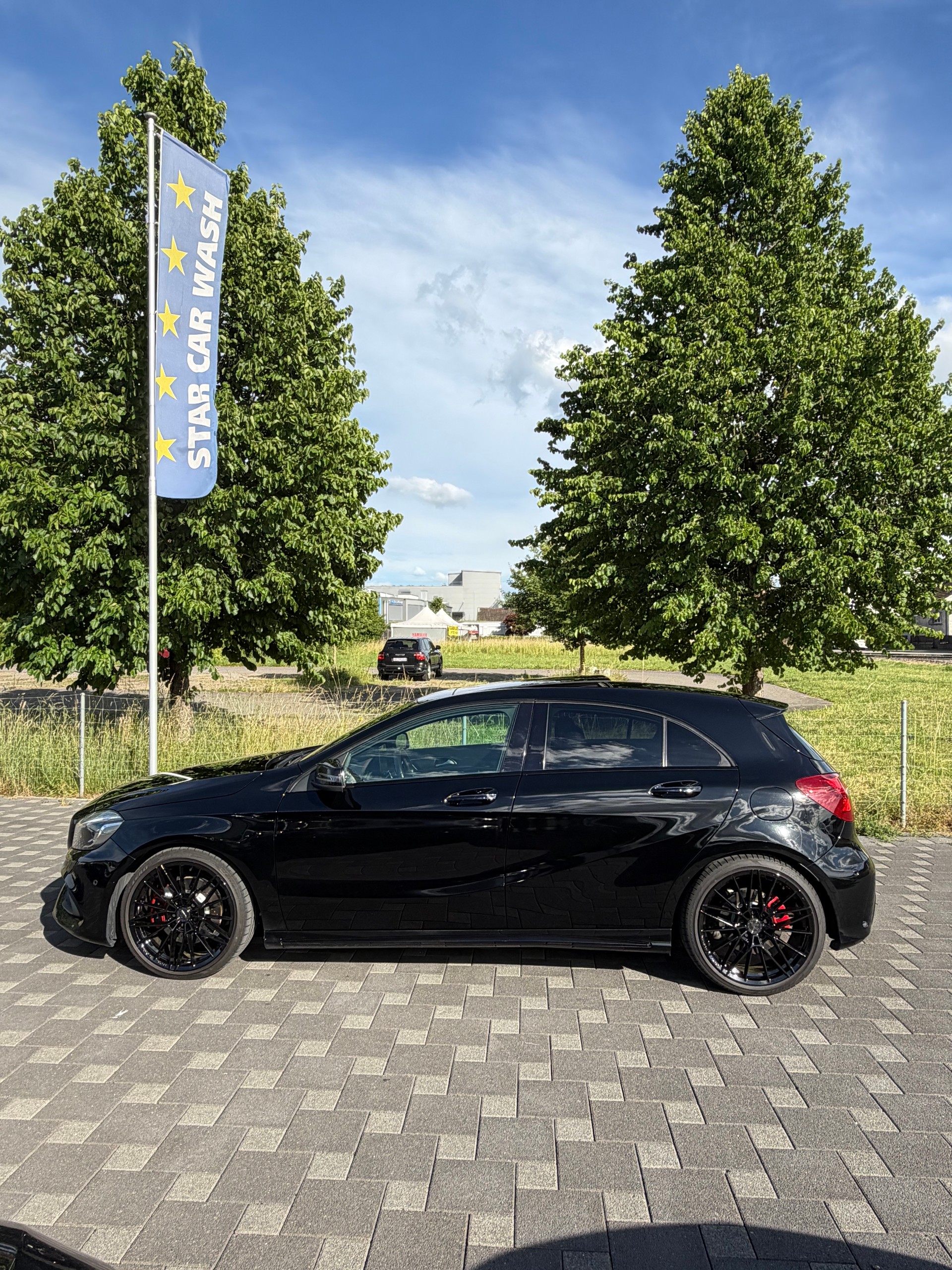 MERCEDES-BENZ A 250 Sport 4Matic 7G-DCT-showroom-element-1