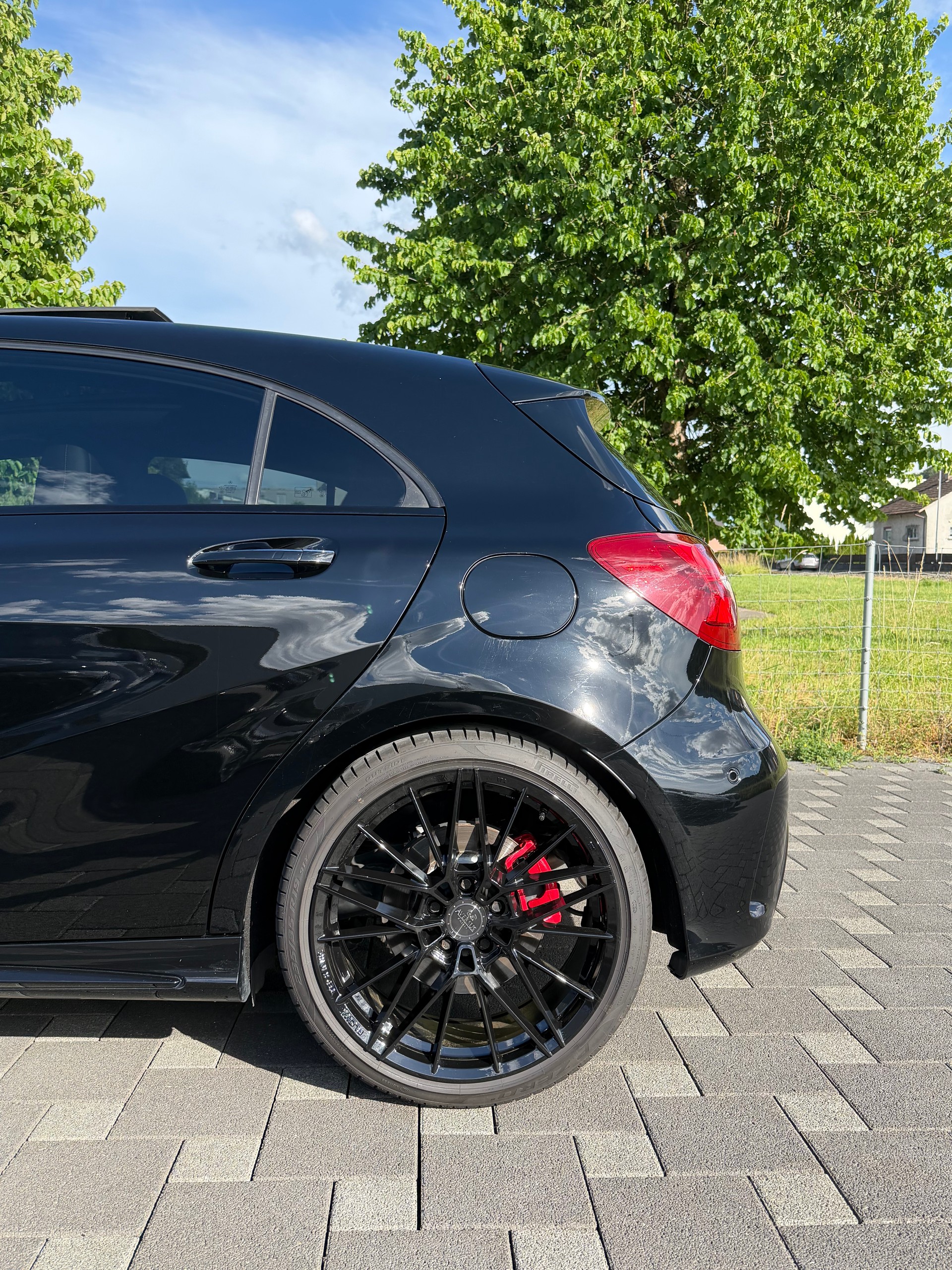 MERCEDES-BENZ A 250 Sport 4Matic 7G-DCT-image-9