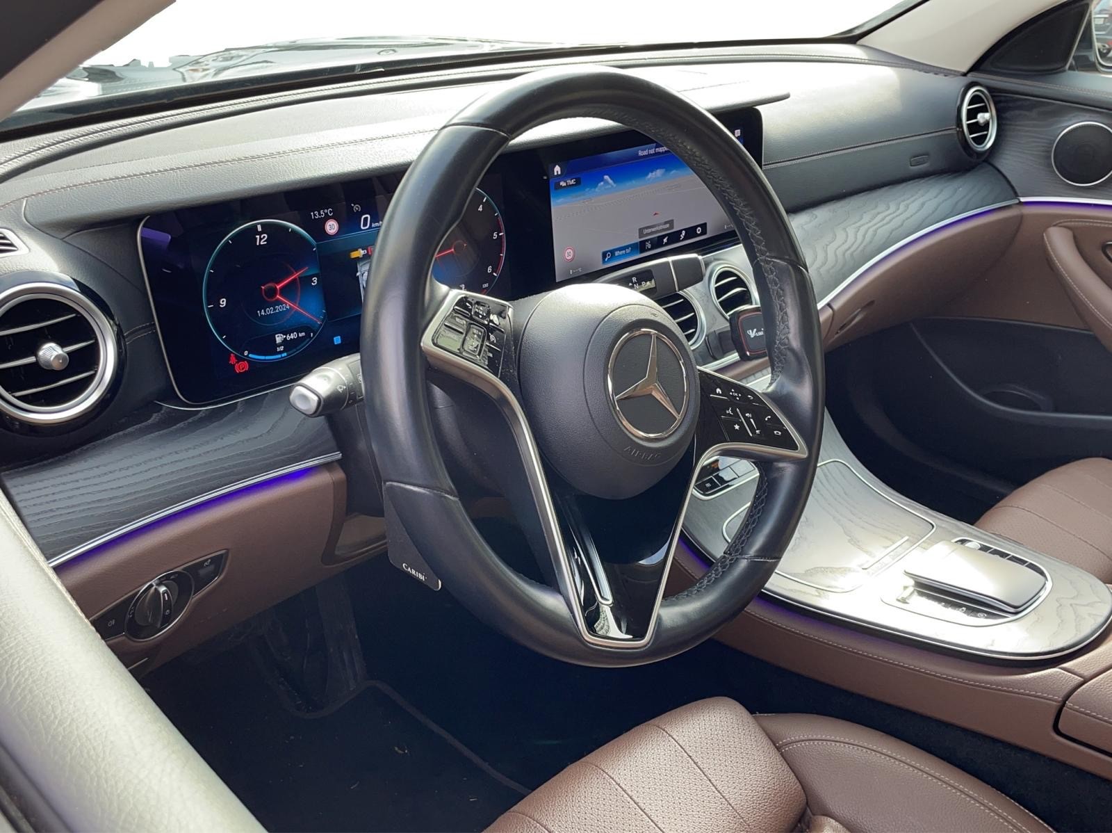 MERCEDES-BENZ E 200 d 9G-Tronic-image-7