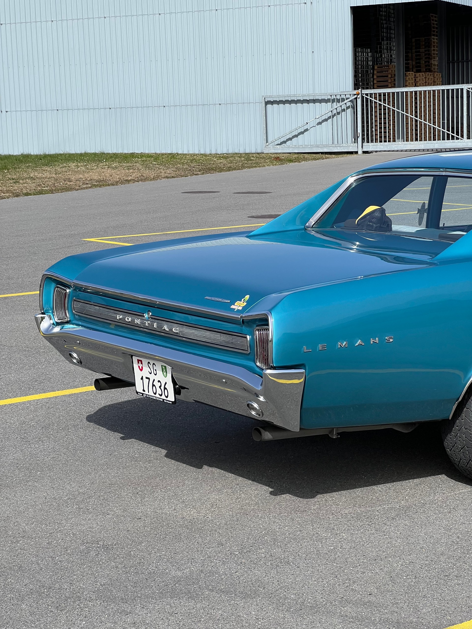 PONTIAC Le Mans-image-5