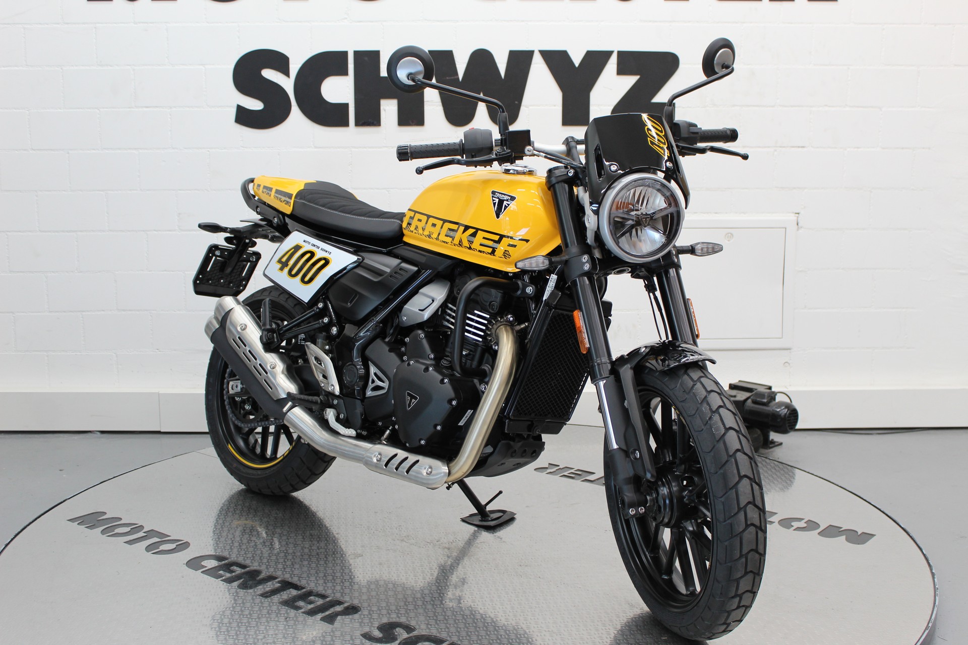 TRIUMPH Tracker 400-image-1