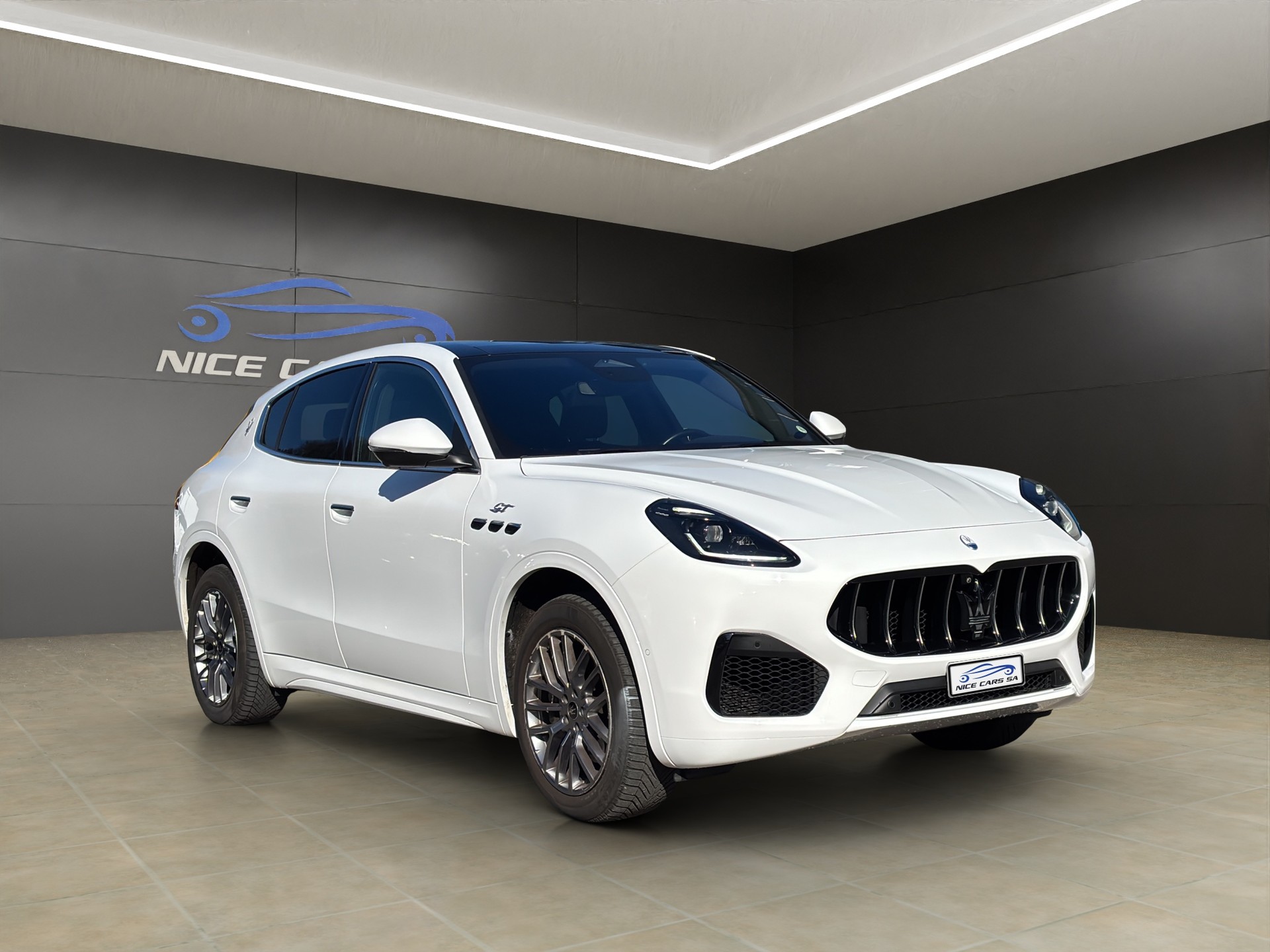 MASERATI Grecale 2.0 MHEV GT Hybrid Automatica-showroom-element-1