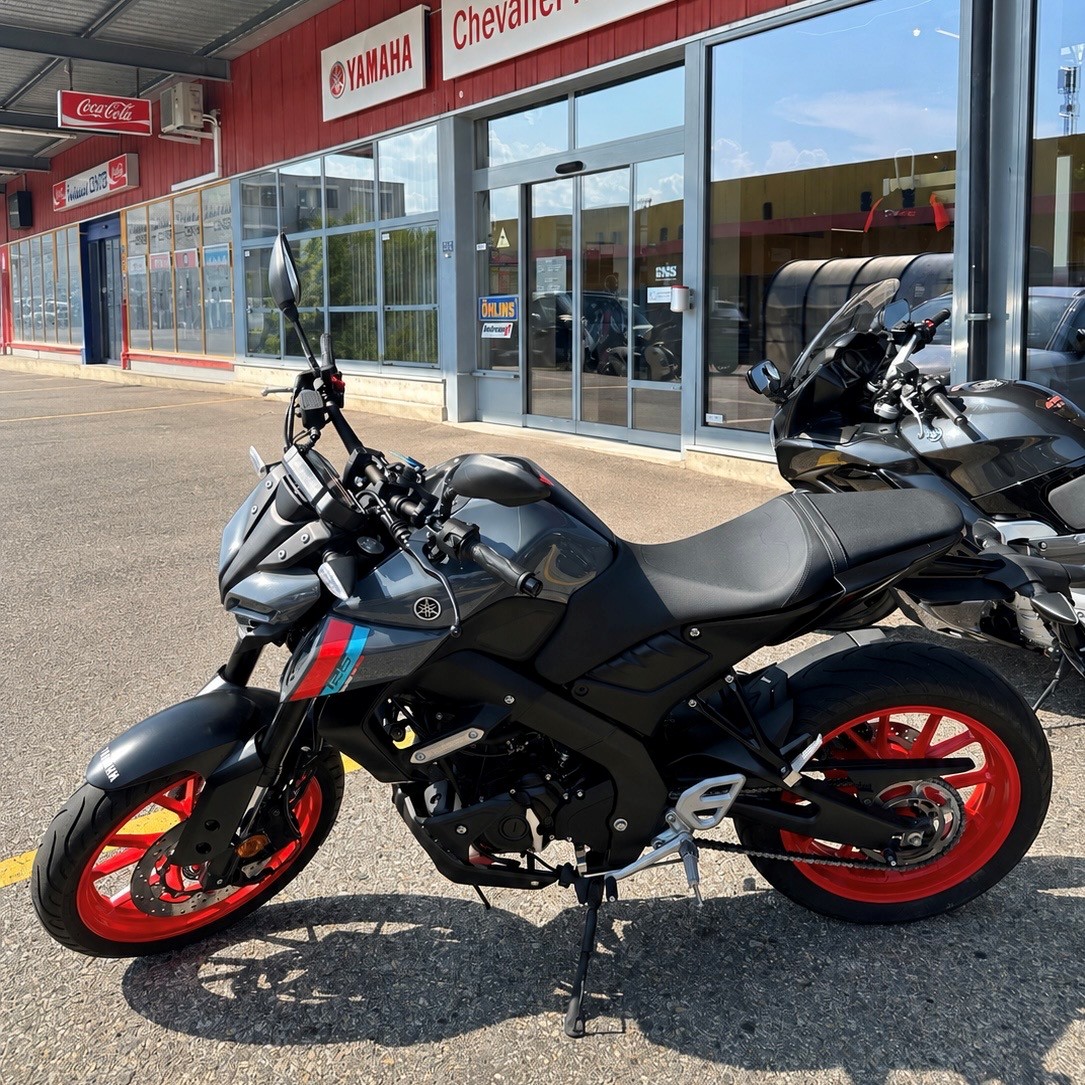YAMAHA MT-125 ABS