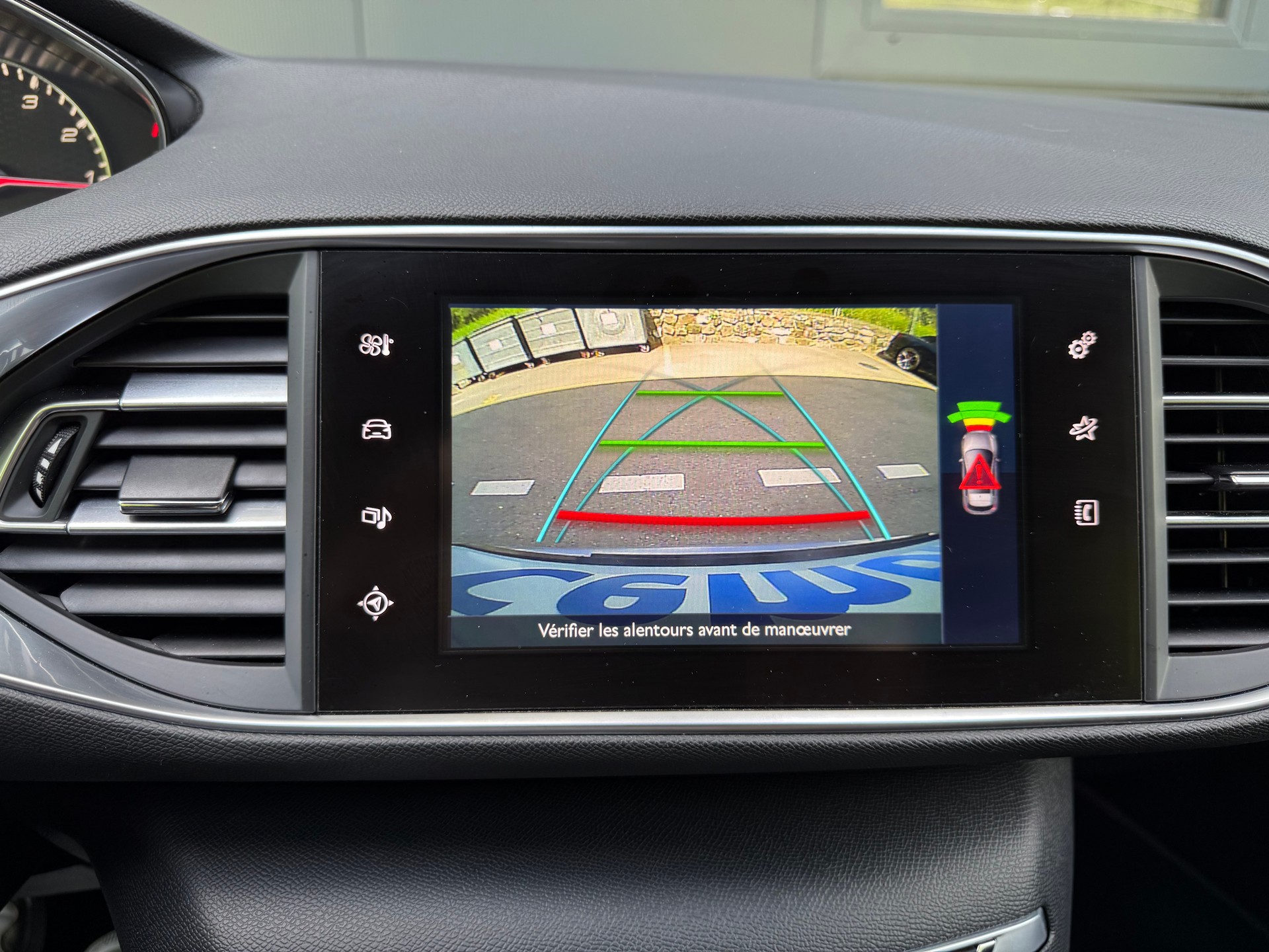PEUGEOT 308 1.6 e-THP GT-image-9