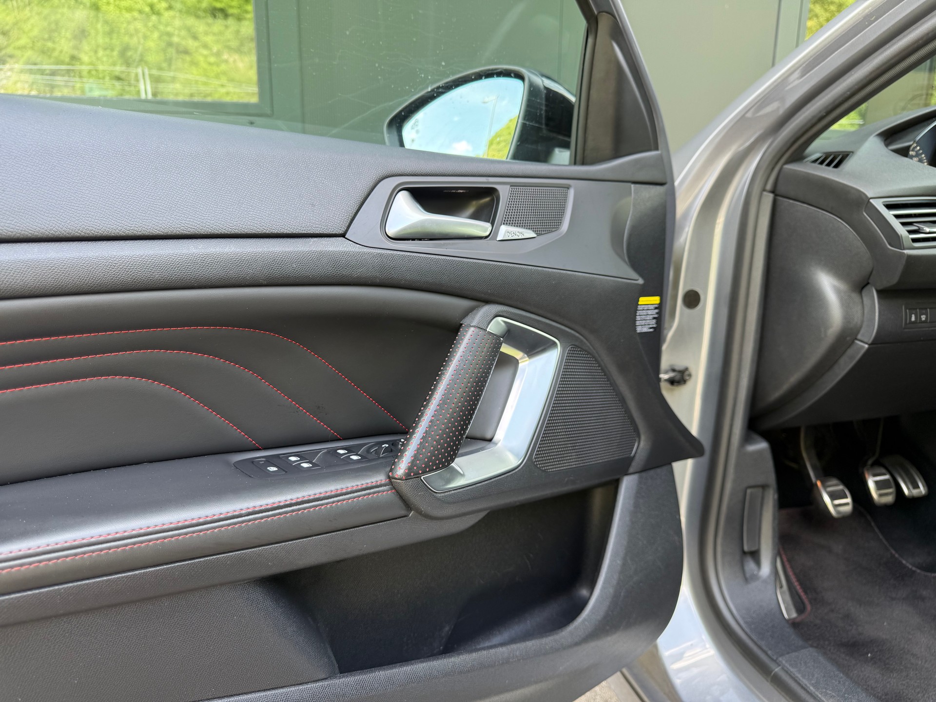 PEUGEOT 308 1.6 e-THP GT-image-11