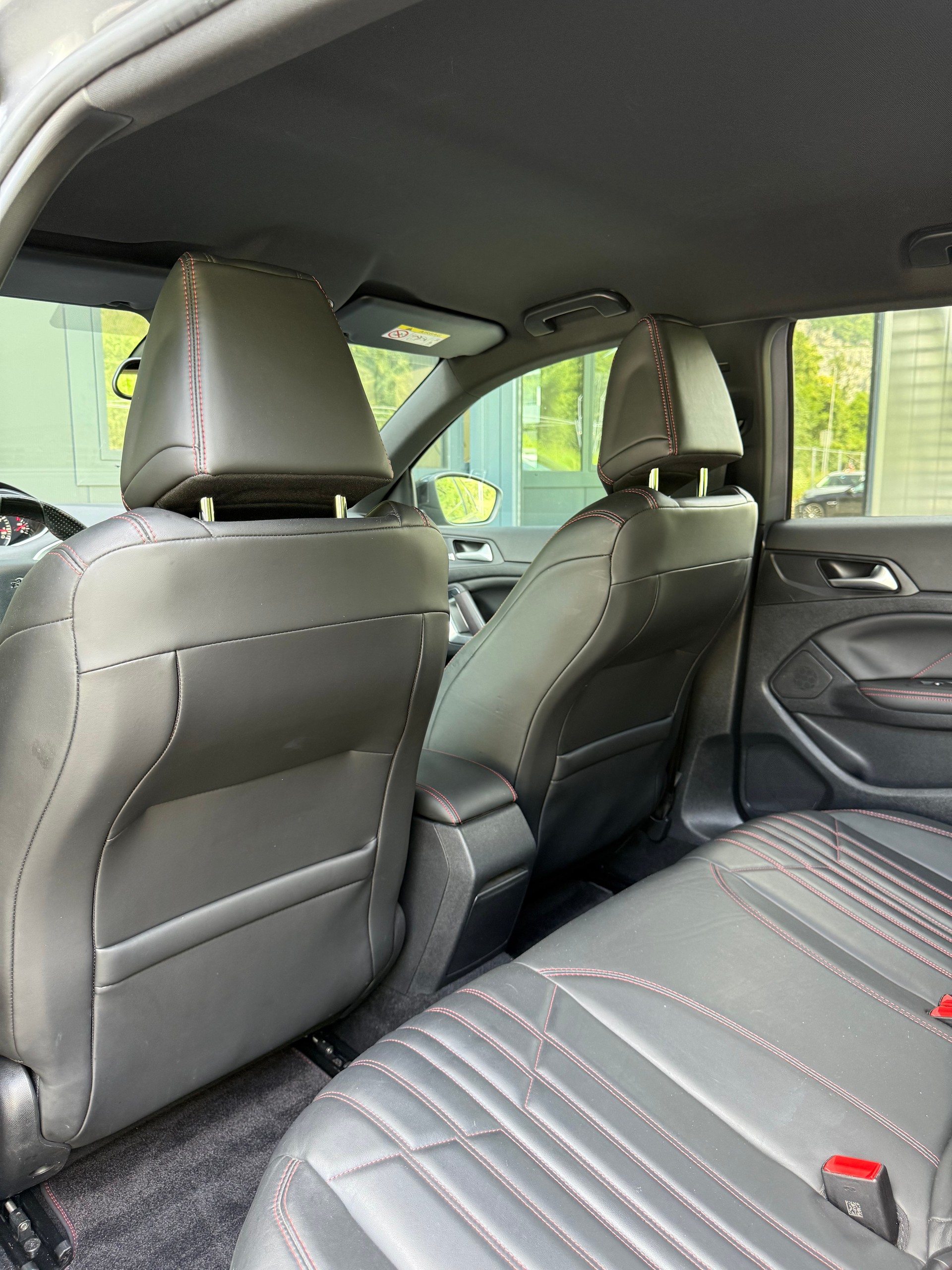 PEUGEOT 308 1.6 e-THP GT-image-13