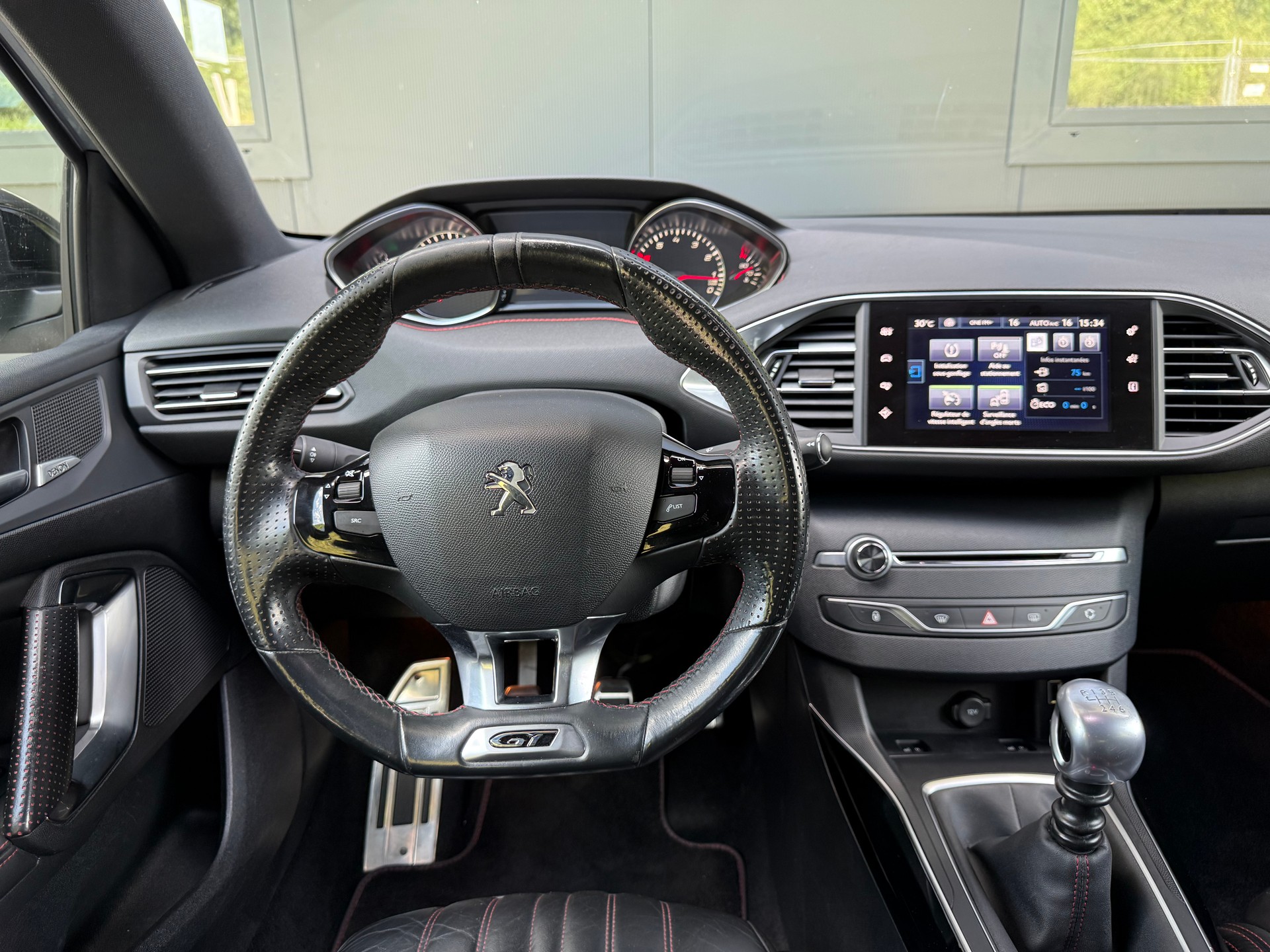 PEUGEOT 308 1.6 e-THP GT-image-14