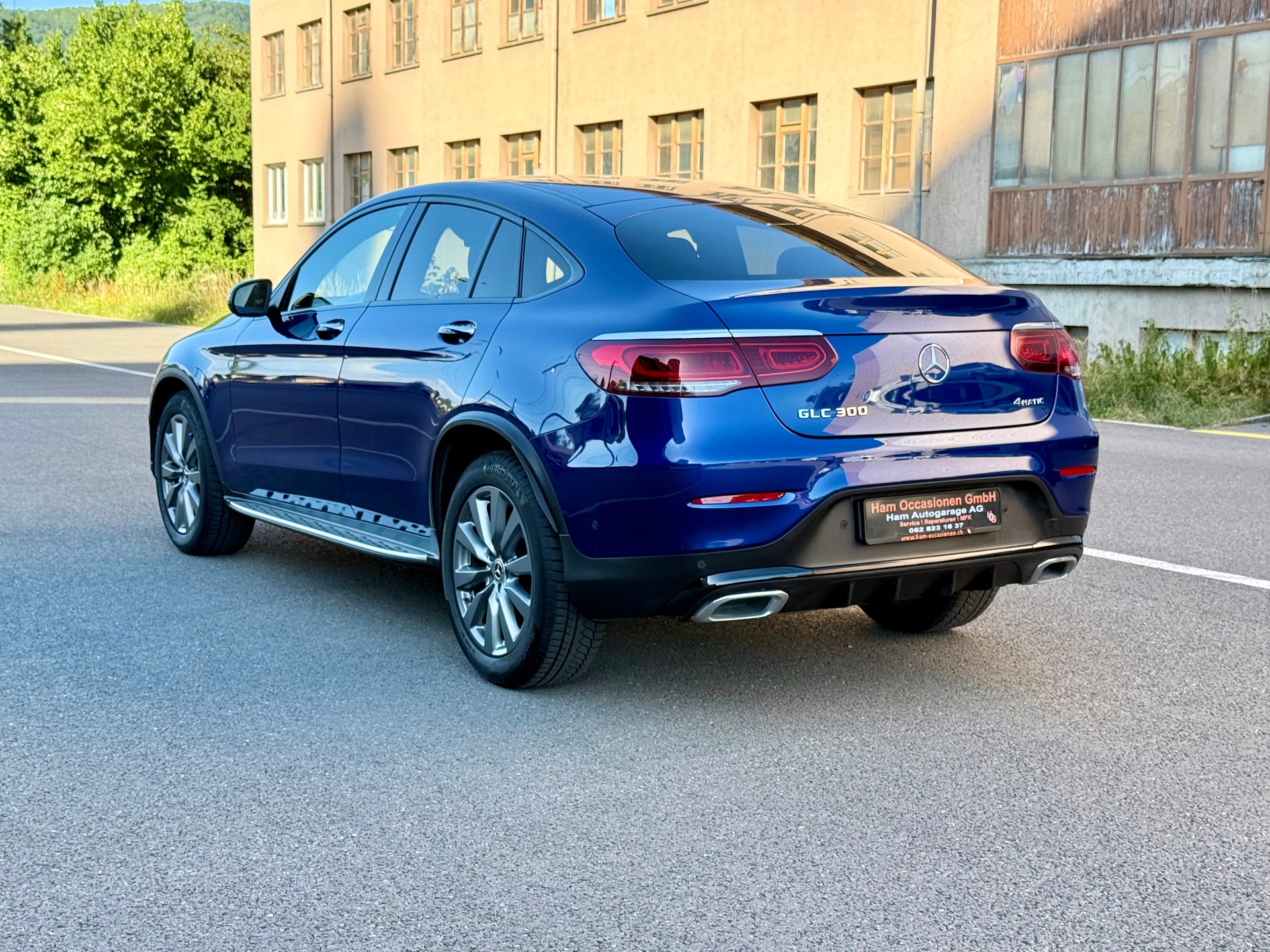 MERCEDES-BENZ GLC Coupé 300 AMG Line 4Matic 9G-Tronic-showroom-element-2