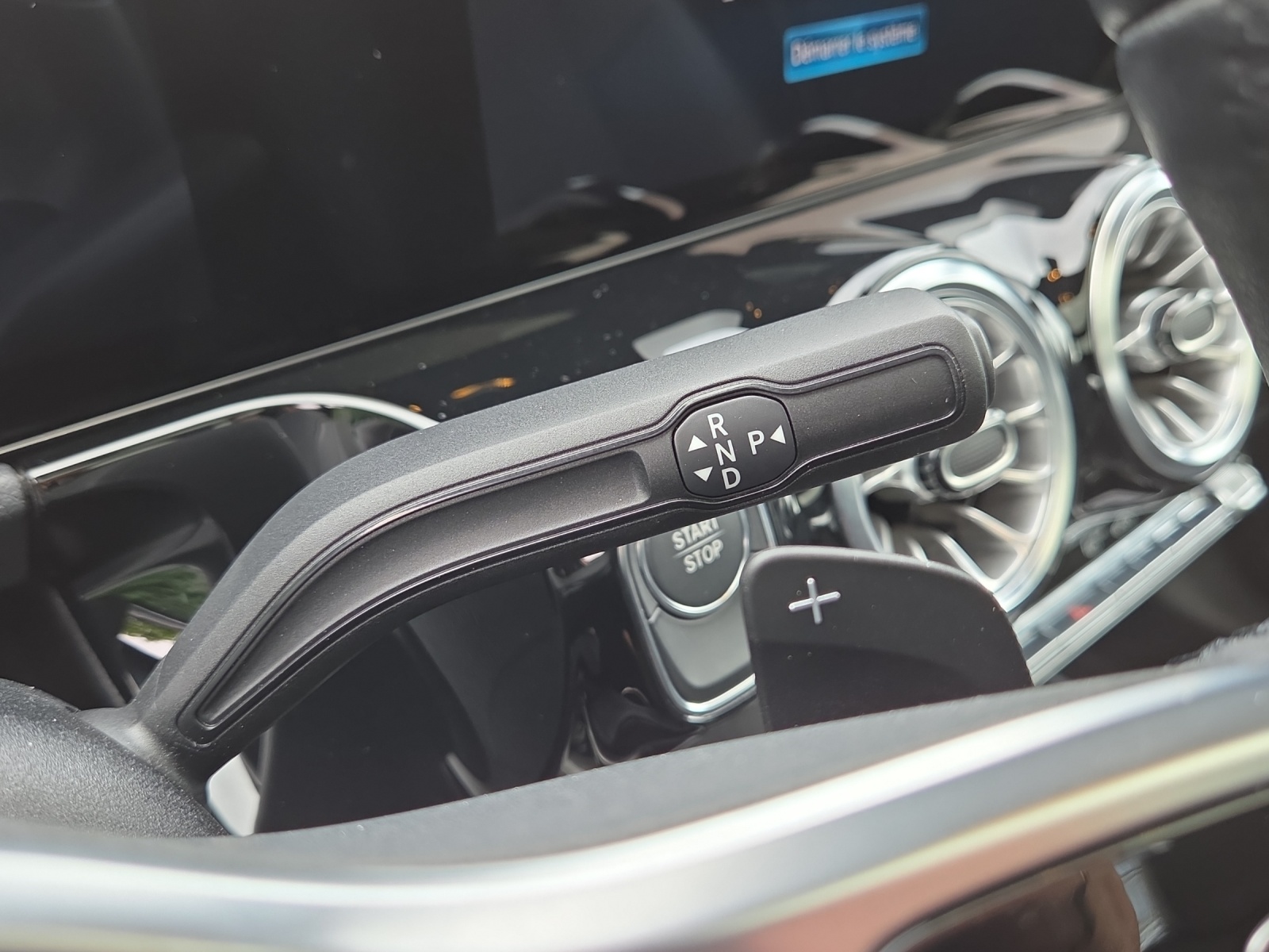 MERCEDES-BENZ EQA 300 4Matic-image-14