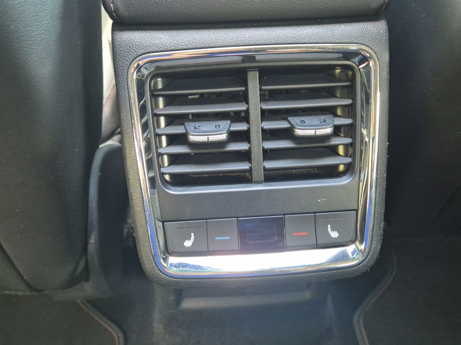 SKODA Enyaq iV 80x-image-21