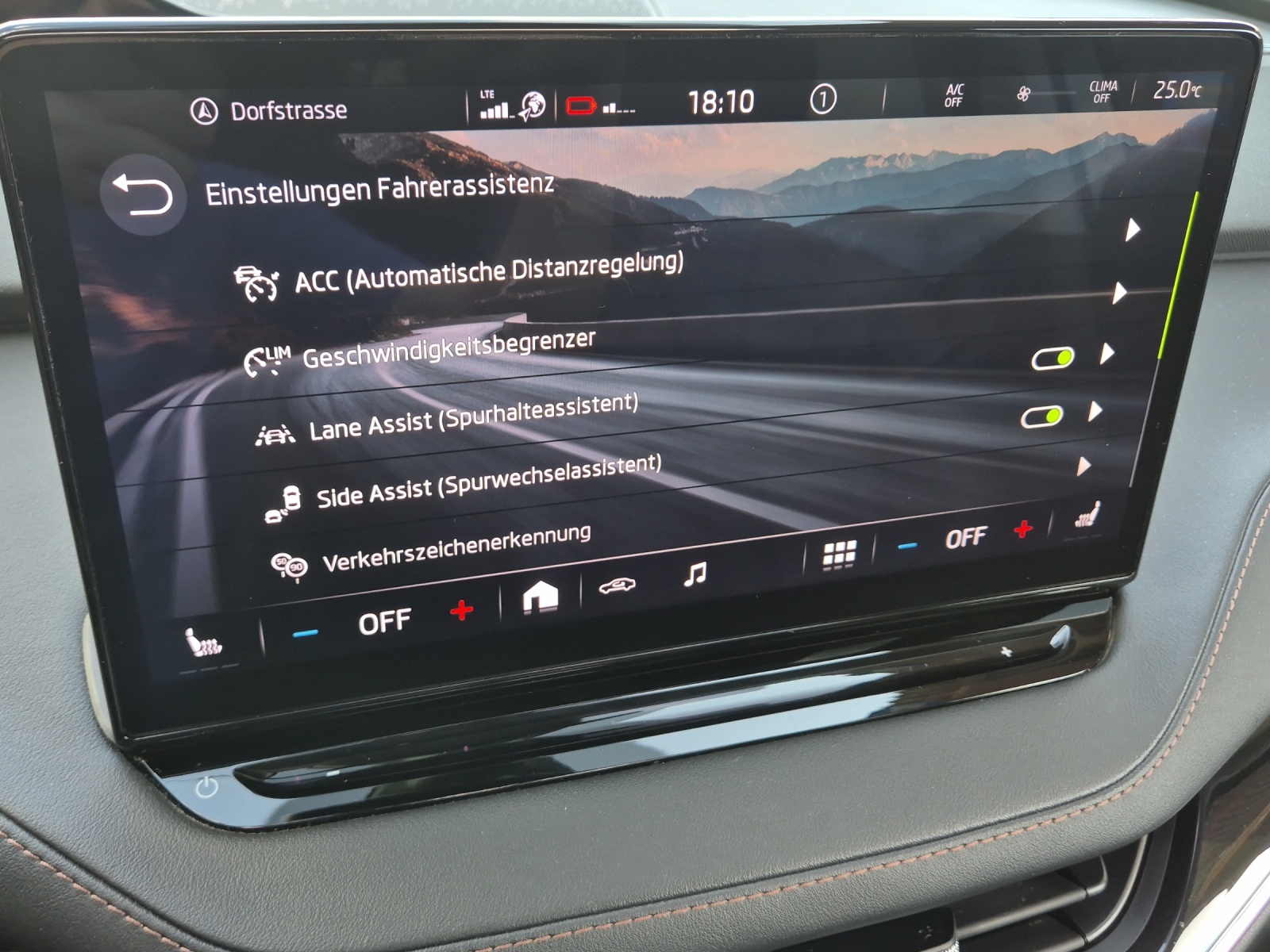 SKODA Enyaq iV 80x-image-14
