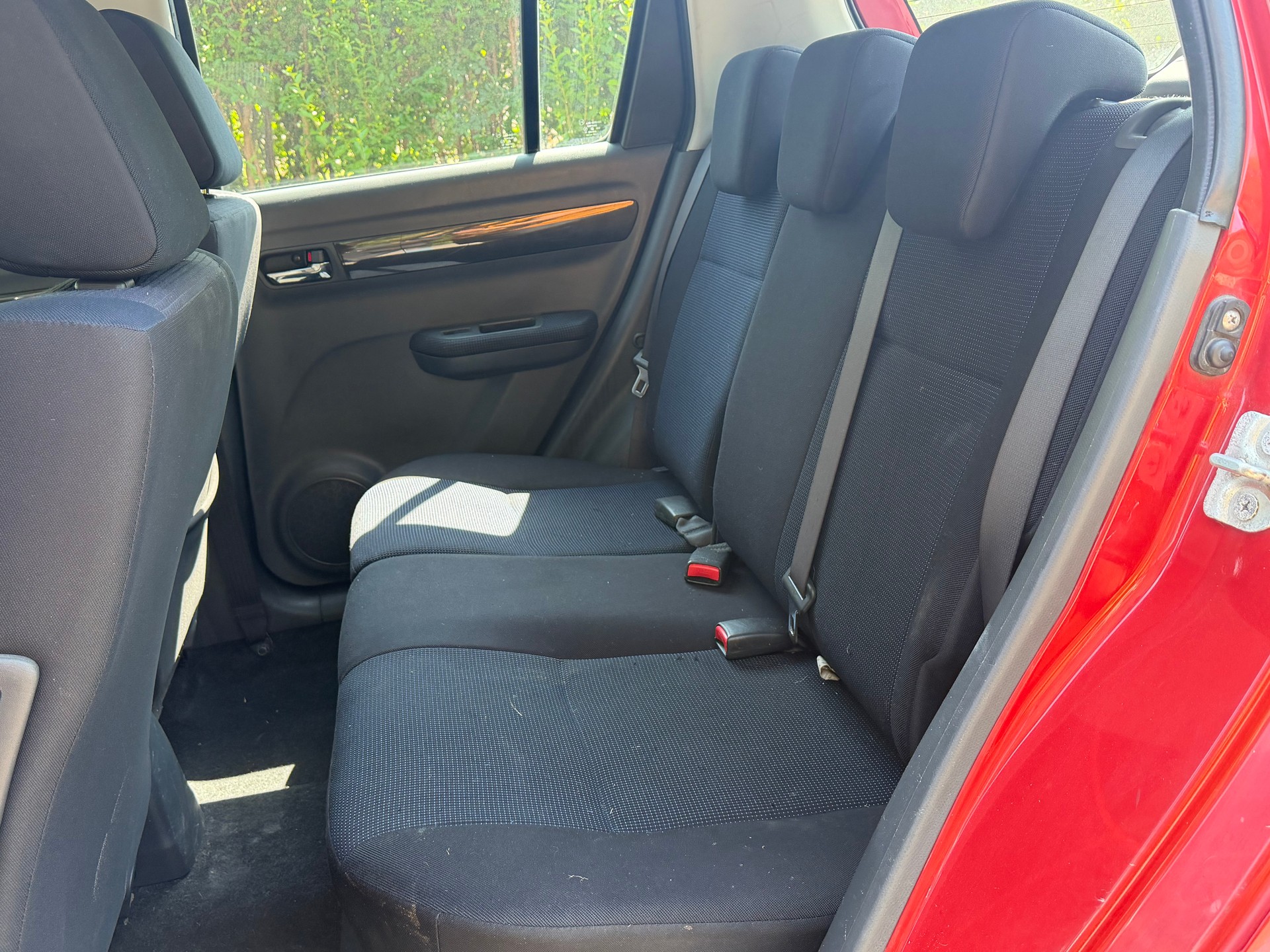 SUZUKI Swift 1.3i 16V GL Top 4x4-image-9