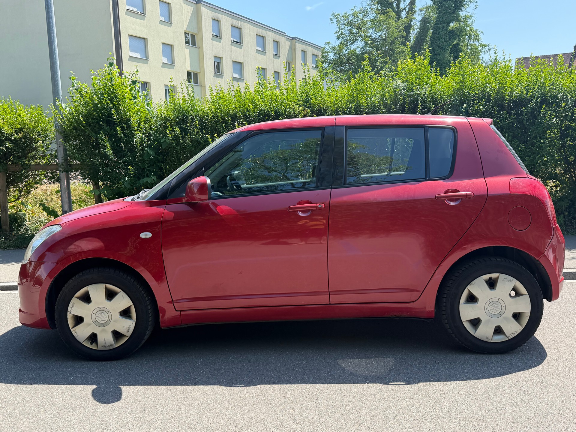 SUZUKI Swift 1.3i 16V GL Top 4x4-image-5