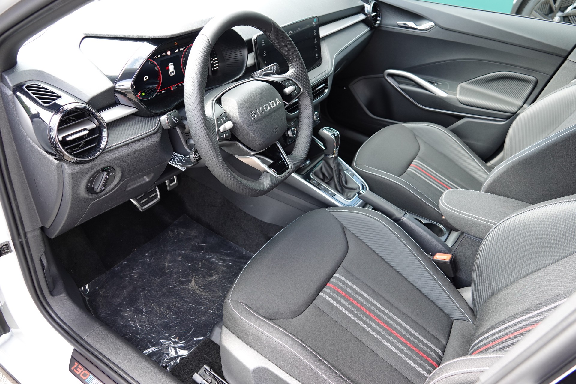 SKODA Fabia 1.5 TSI 130 DSG-image-8