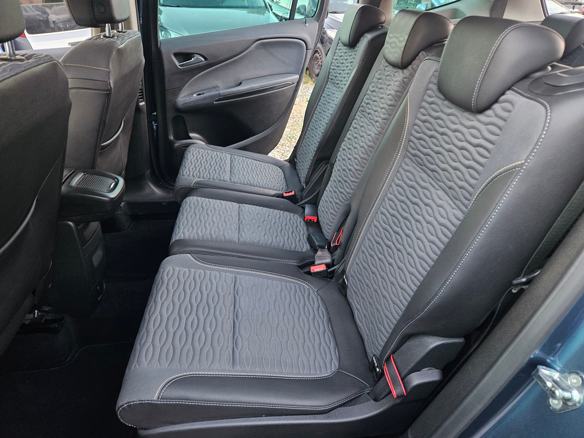 OPEL Zafira Tourer 1.4i 16V Turbo Cosmo Automatic-image-11