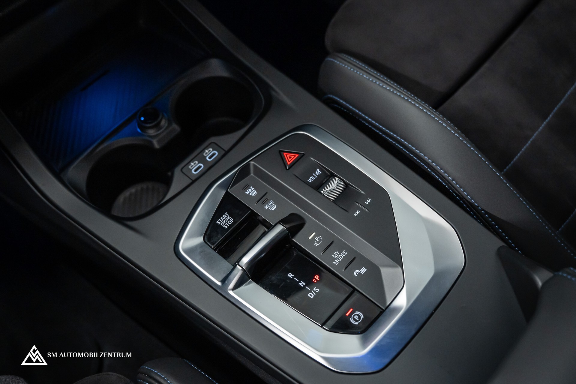 BMW 120d M Sport / Head-Up / el. Sitze mit Memory / 360° / Iconic Glow-image-16