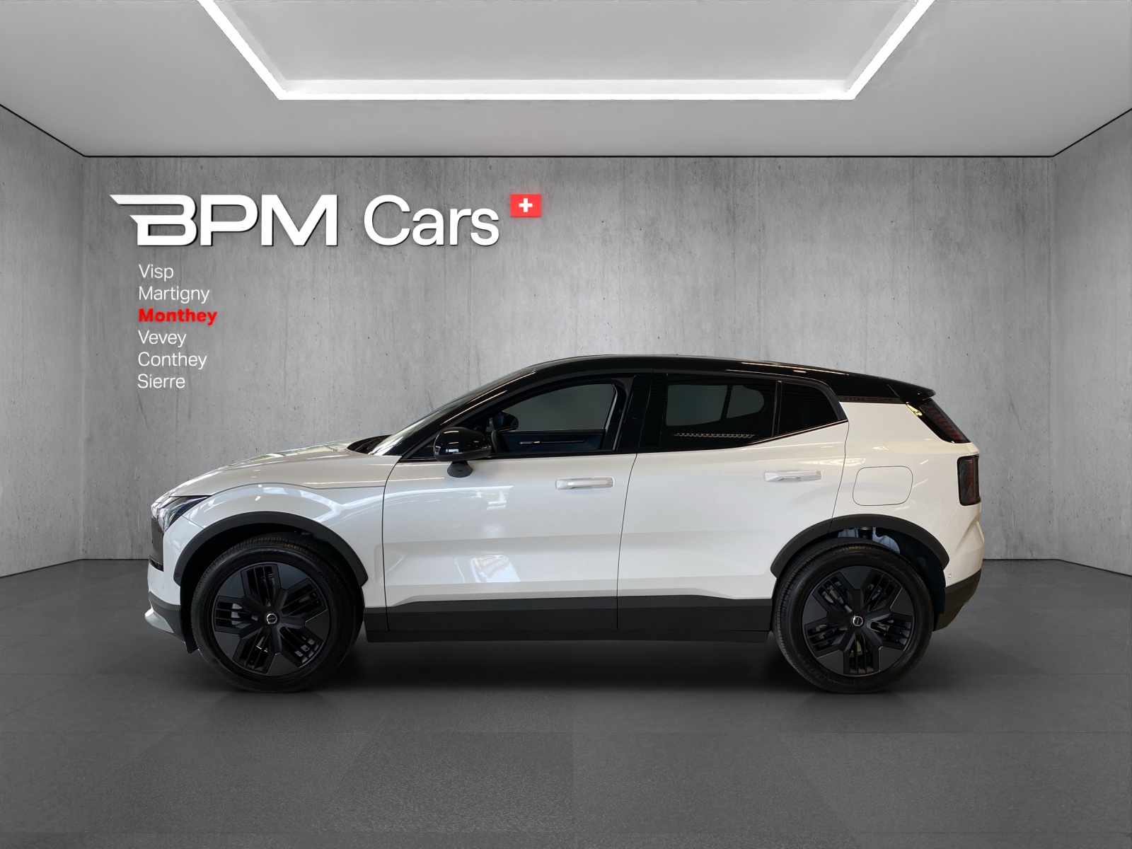 VOLVO EX30 Cross Country E60 69kWh Twin Performance AWD-showroom-element-3