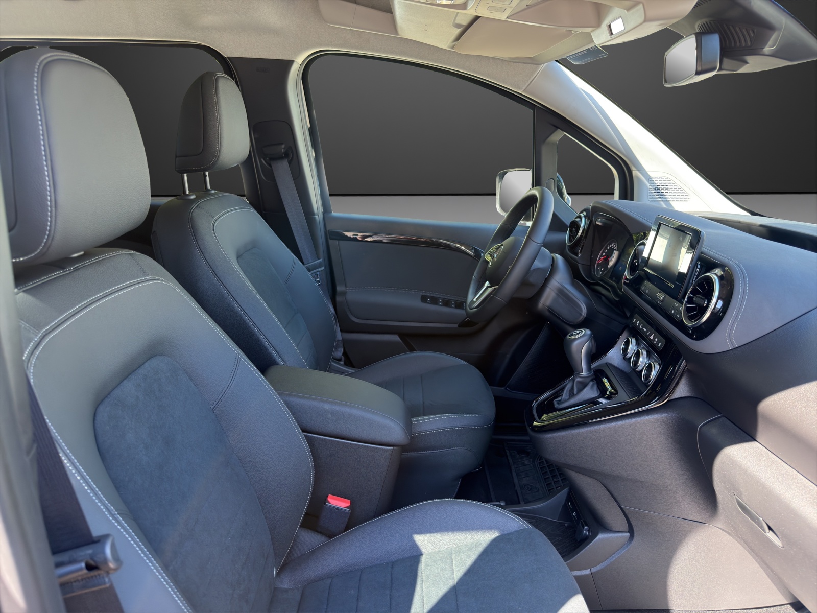 MERCEDES-BENZ EQT 45kWh Premium-image-10