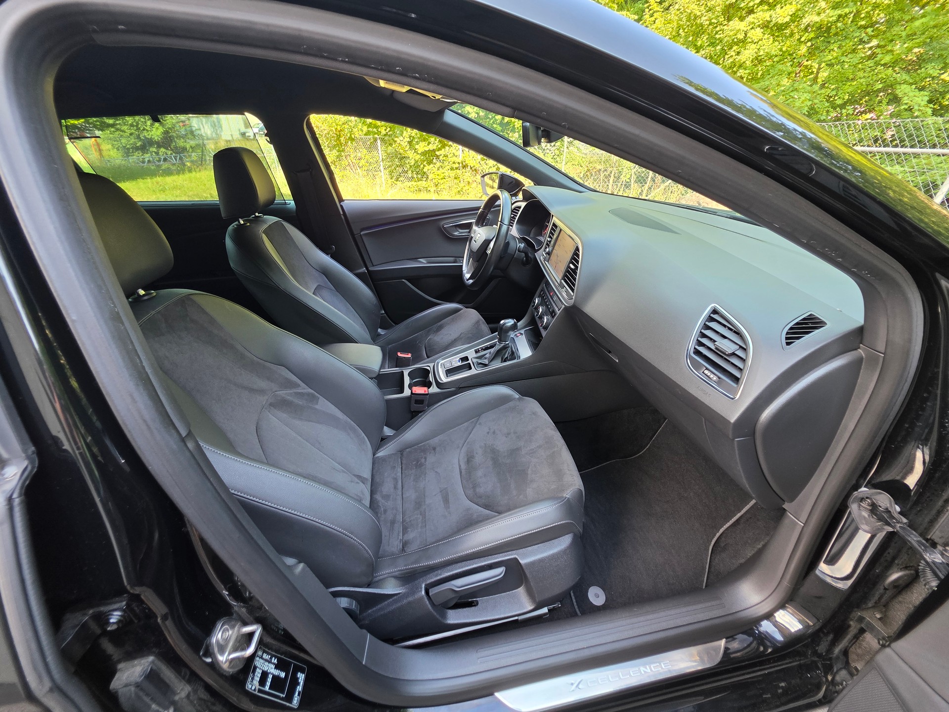 SEAT Leon ST 2.0 TDI CR Xcellence 4Drive DSG-image-25