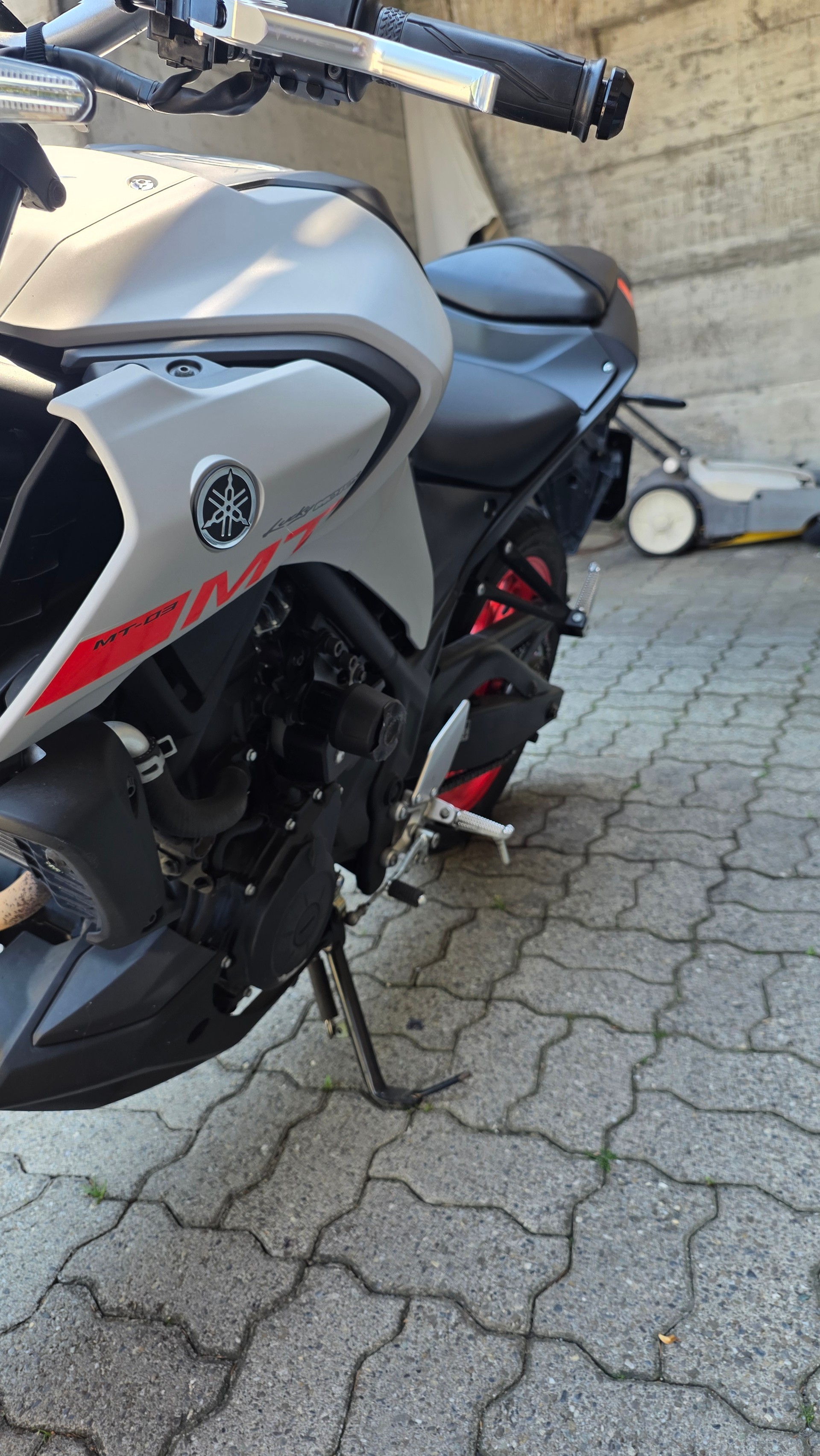 YAMAHA MT-03 ABS-image-1