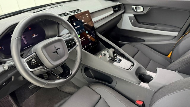 POLESTAR 2 Long Range Dual Motor Perfor-showroom-element-3