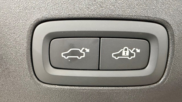 POLESTAR 2 Long Range Dual Motor Perfor-image-15
