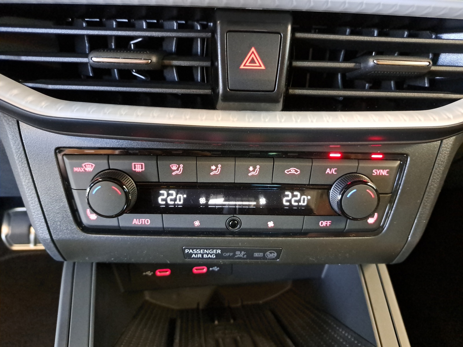 SEAT Arona 1.0 TSI Eco Move FR DSG-image-17