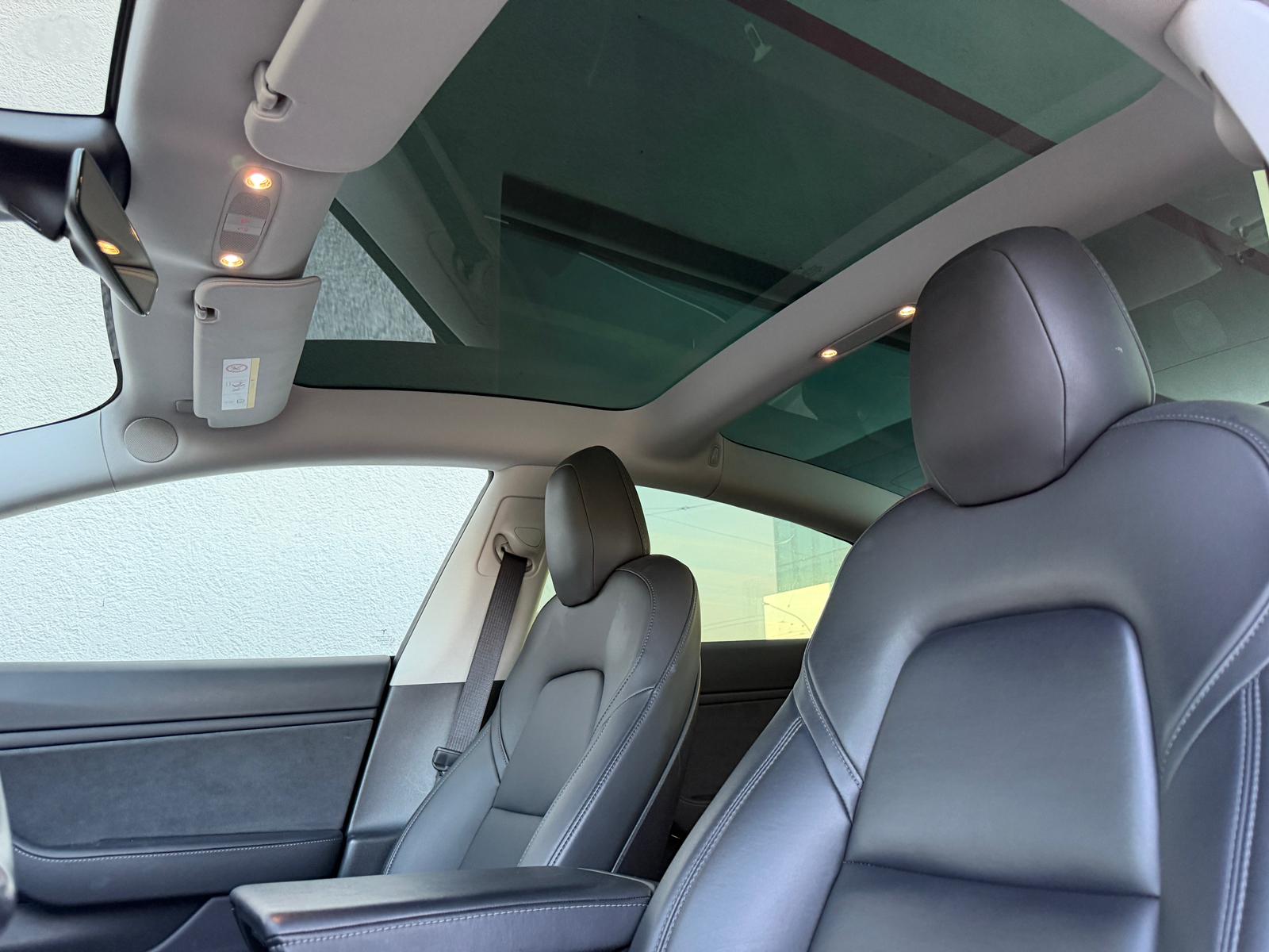 TESLA Model 3 Long Range Dual Motor AWD-image-8