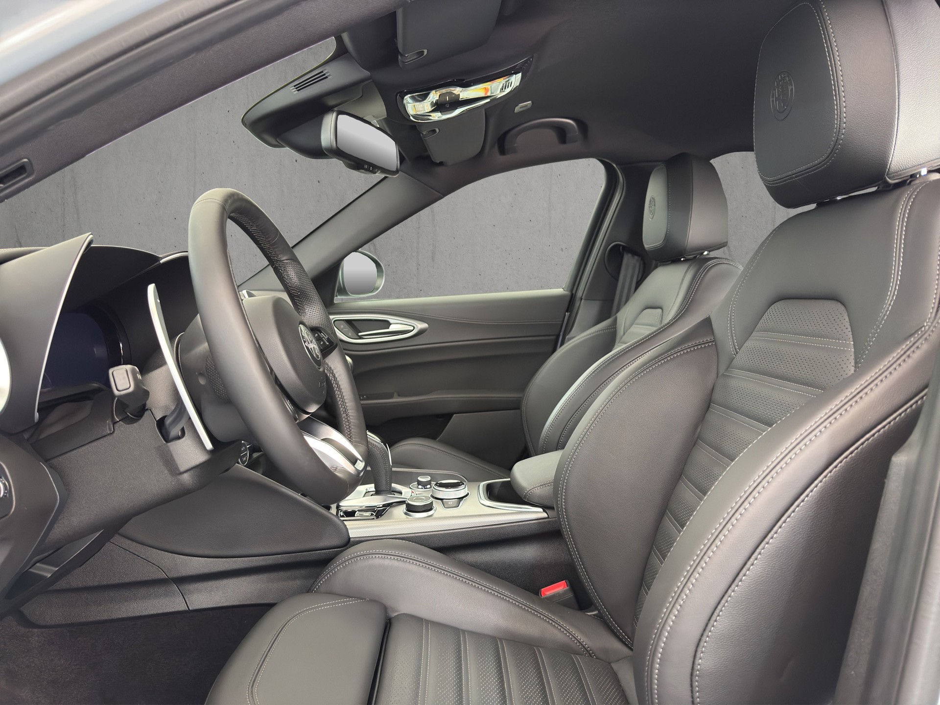 ALFA ROMEO Giulia 2.0 Veloce Q4 AT8 "Pack Premium-Harman Kardon"-image-7
