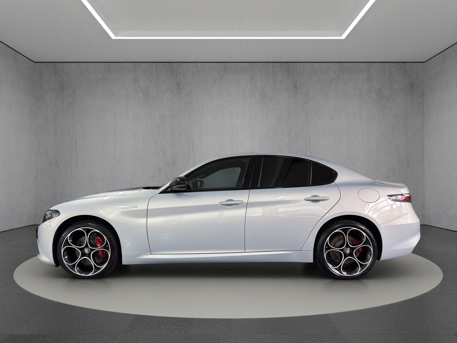 ALFA ROMEO Giulia 2.0 Veloce Q4 AT8 "Pack Premium-Harman Kardon"-showroom-element-2