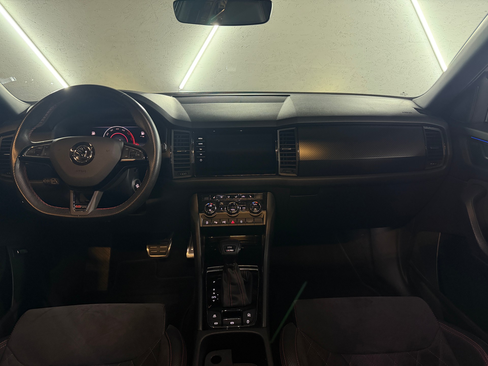 SKODA Kodiaq 2.0 Bi-TDI SCR RS 4x4 DSG-image-18