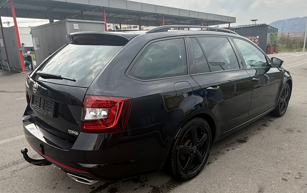 SKODA Octavia Combi 2.0 TDI RS 4x4 DSG-image-4