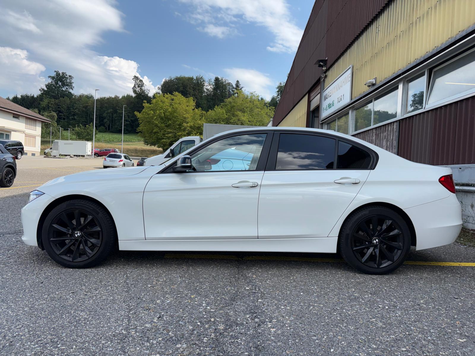 BMW 320i xDrive Modern Line Steptronic MFK 11.2025-image-1